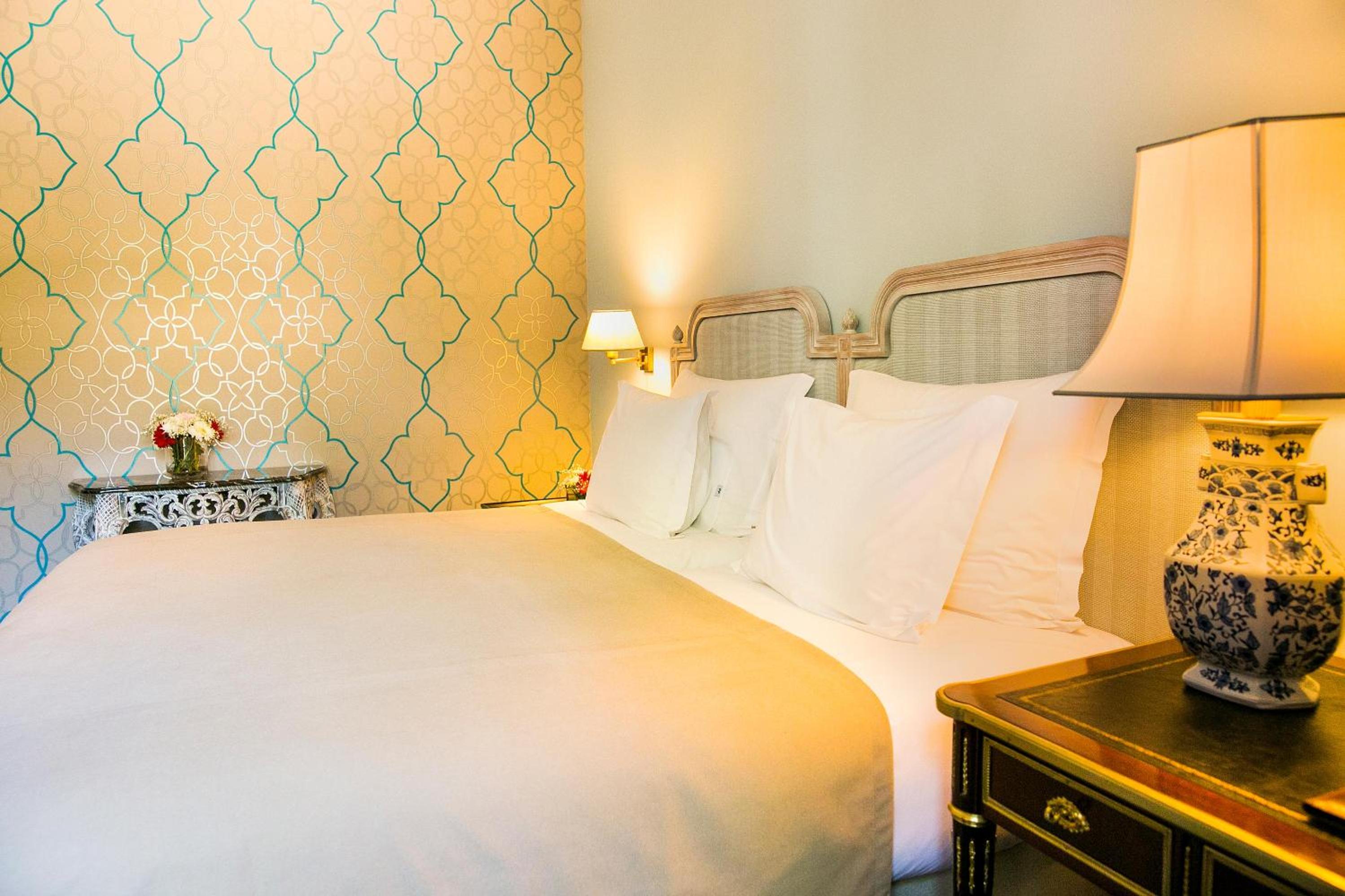 Deluxe Room with Garden View - Photo 5