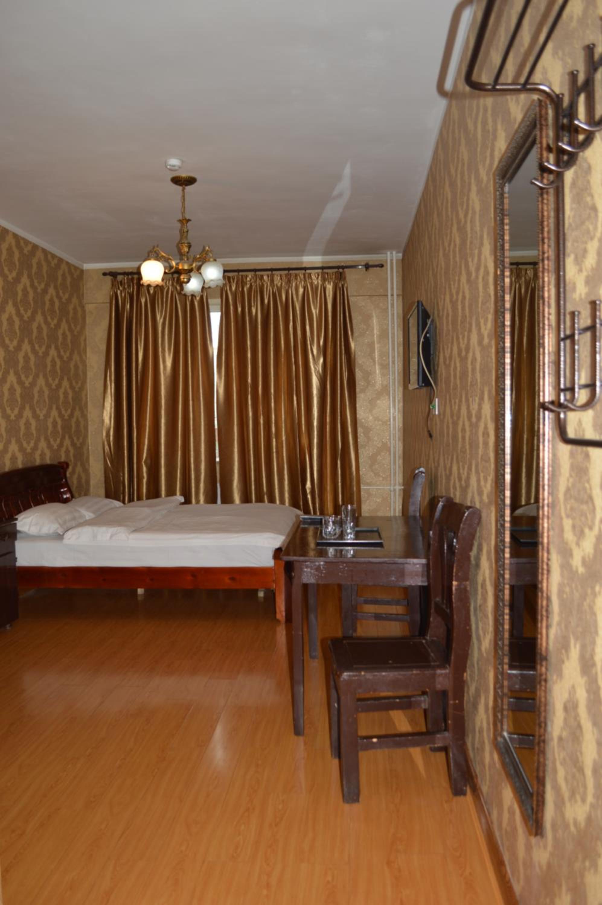 Double Room with Private Bathroom photo 3