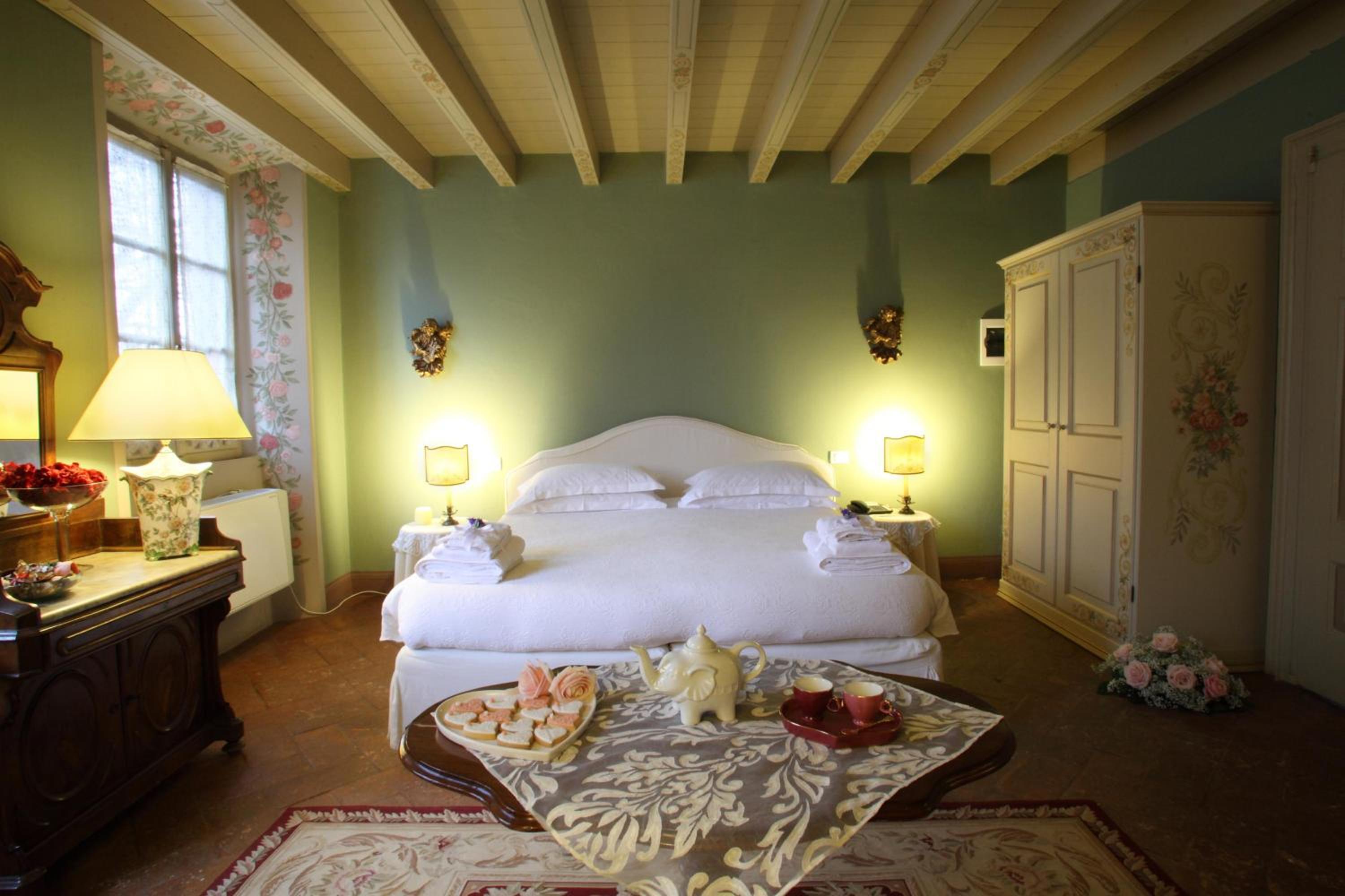 Double Room - Photo 10