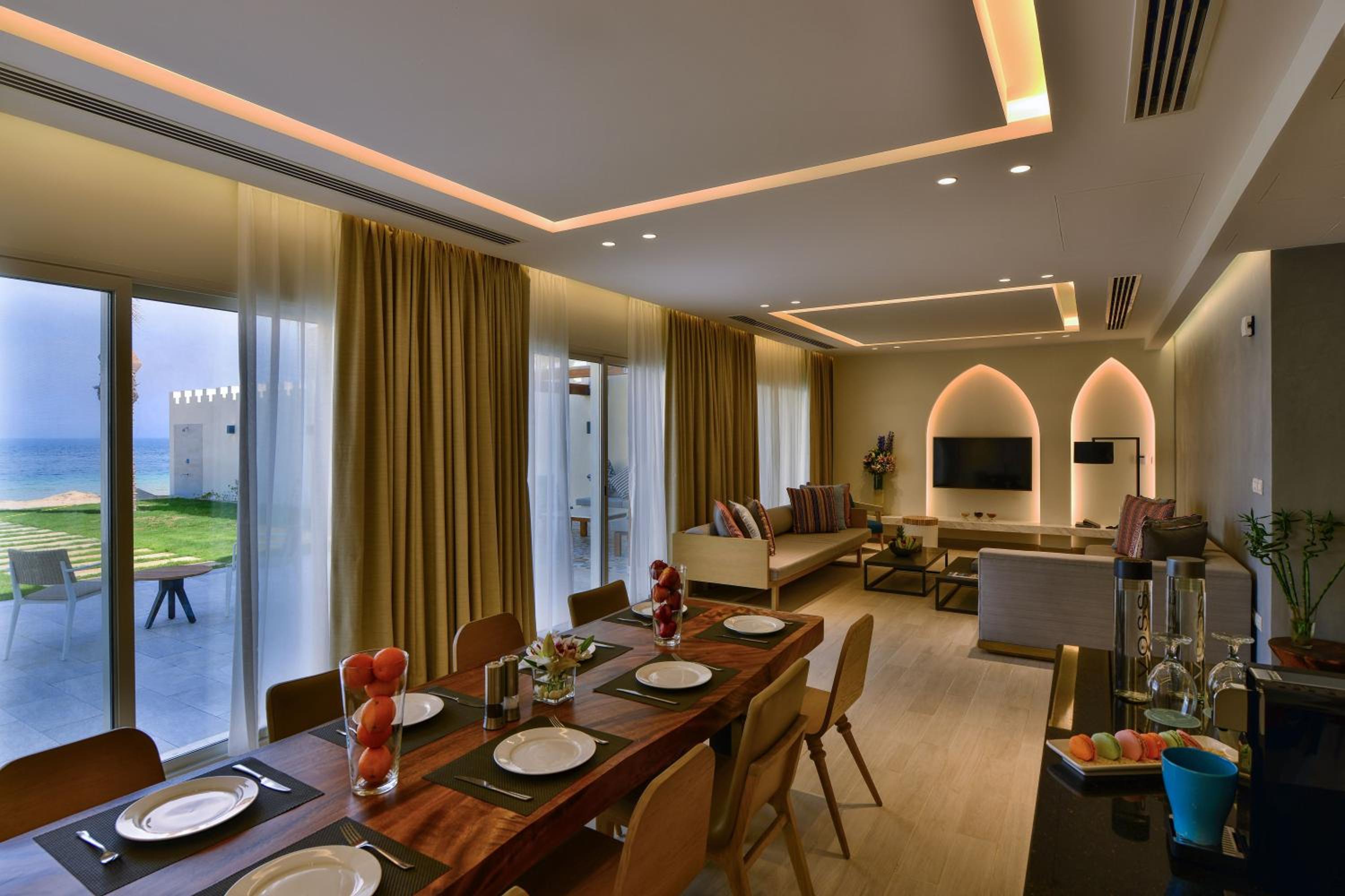 Executive 4 Bedroom Villa with Sea View - Families Only