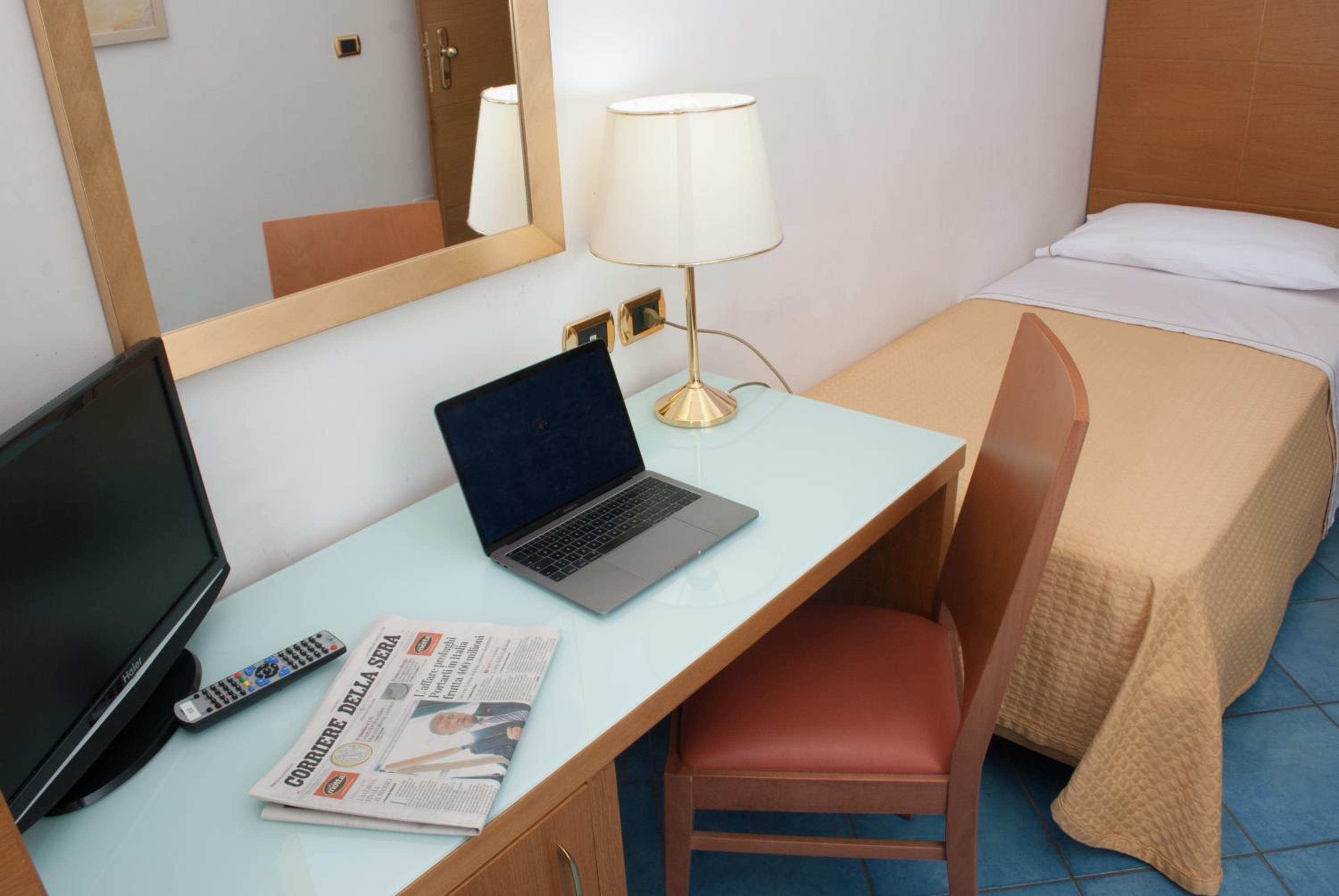 Single Room photo 1