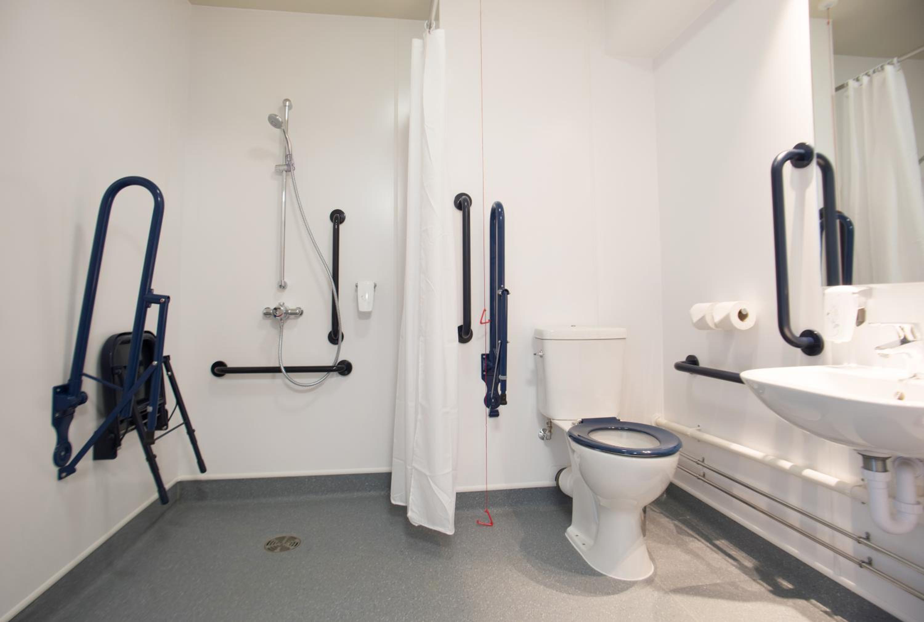 Double or Twin Room - Disability Access - Photo 5
