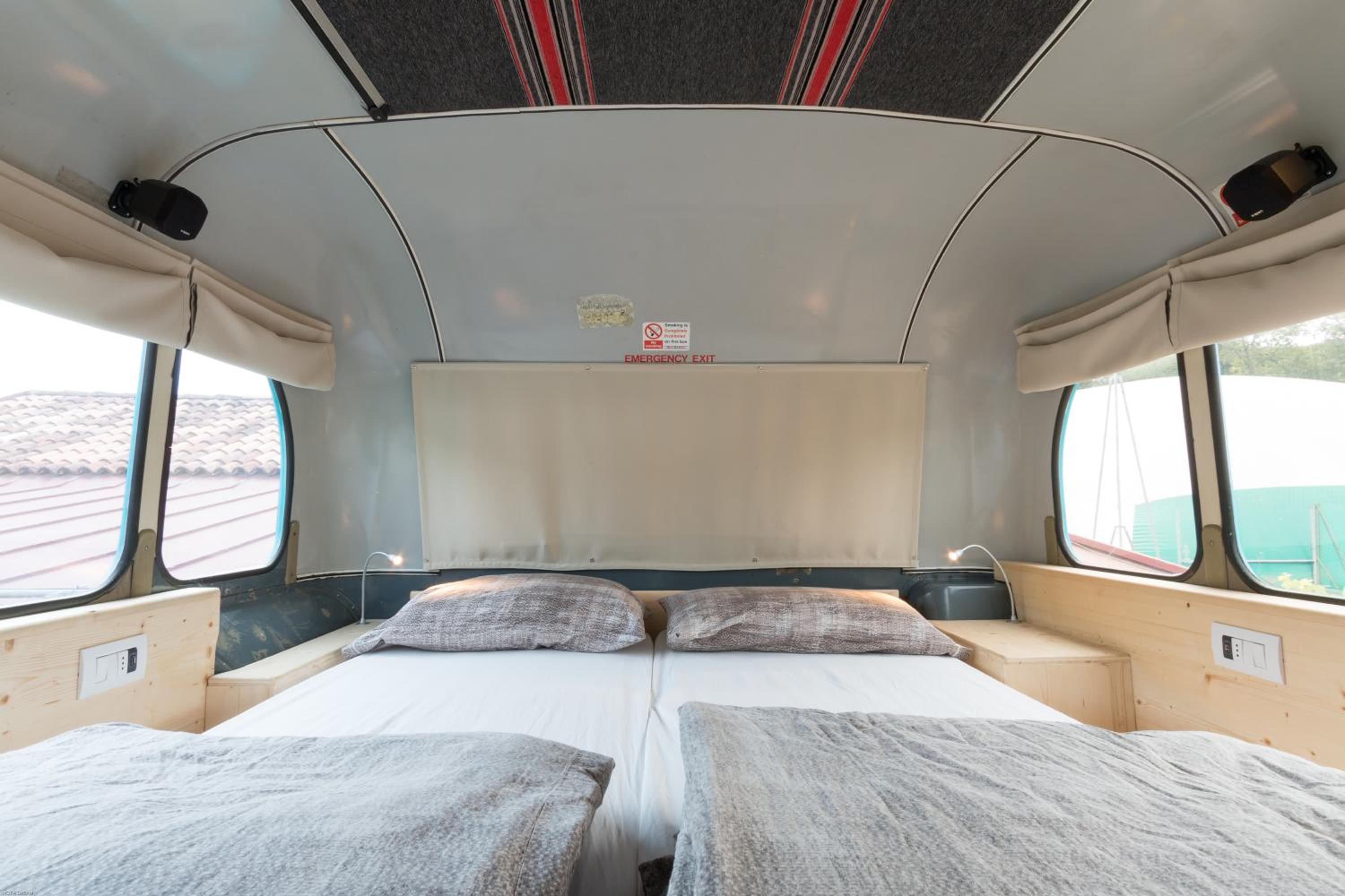 Room for 6 Adults - Split Level - Photo 1