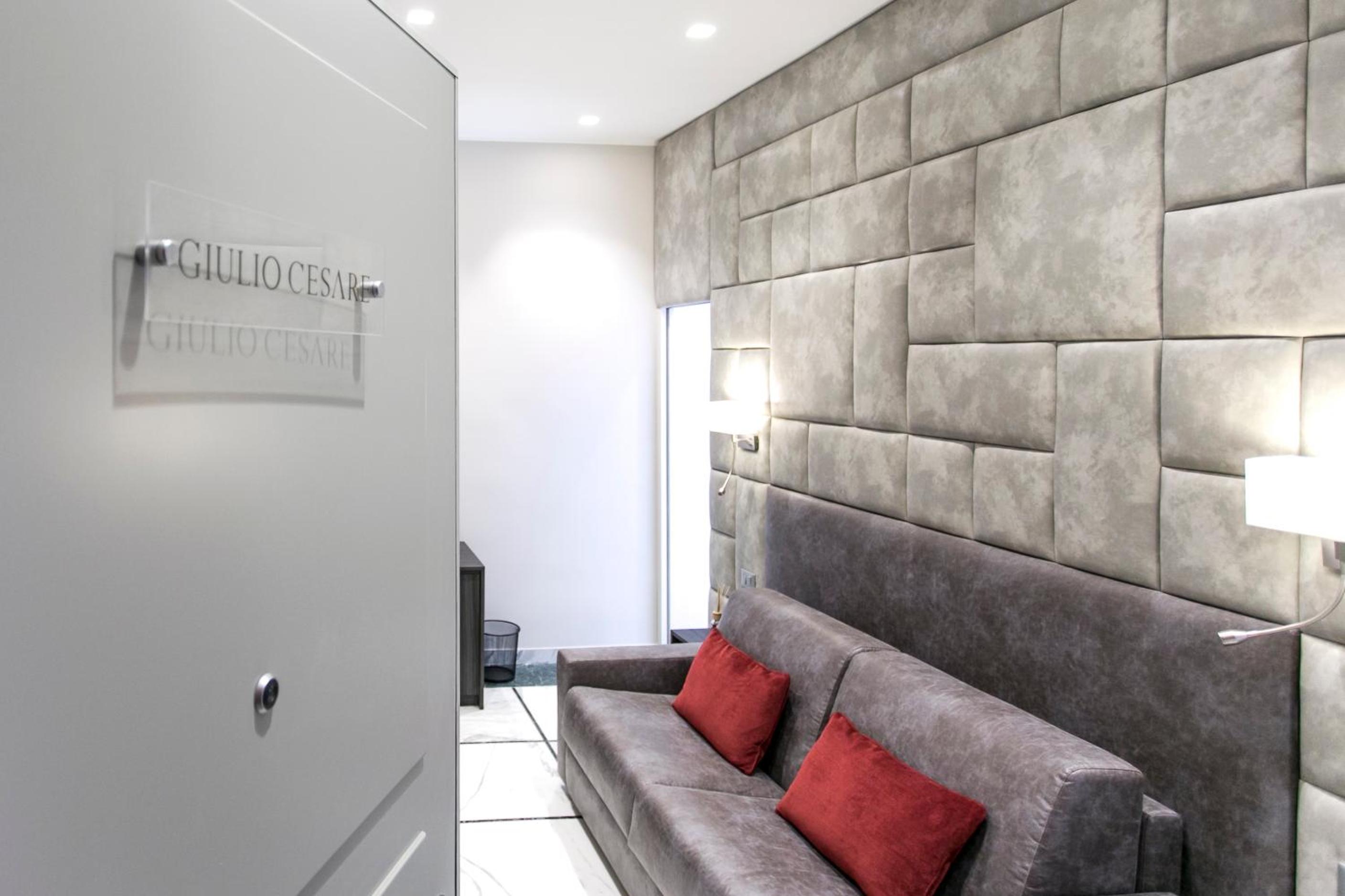 Deluxe Suite with Spa Bath