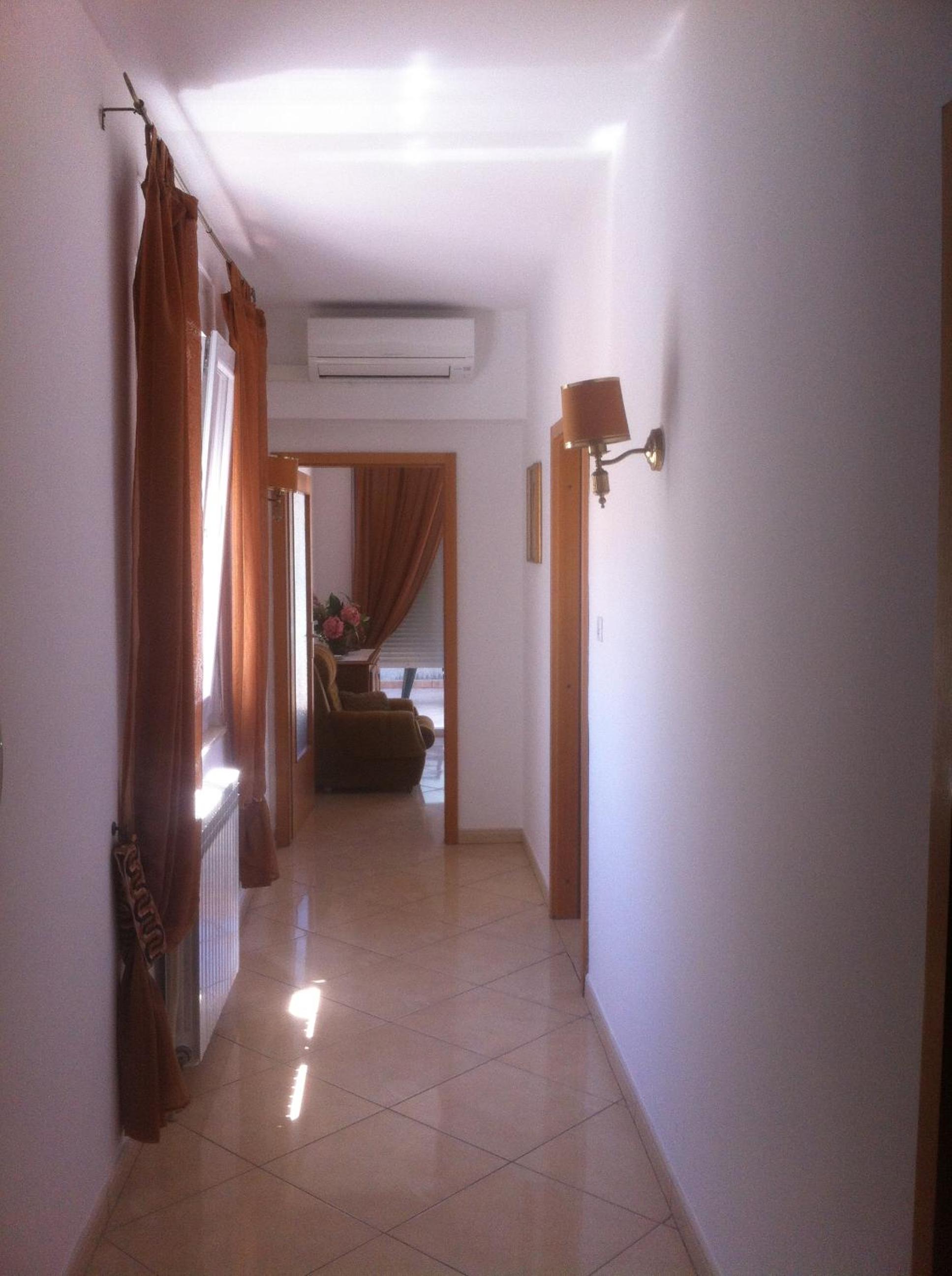 Apartment with Balcony photo 3