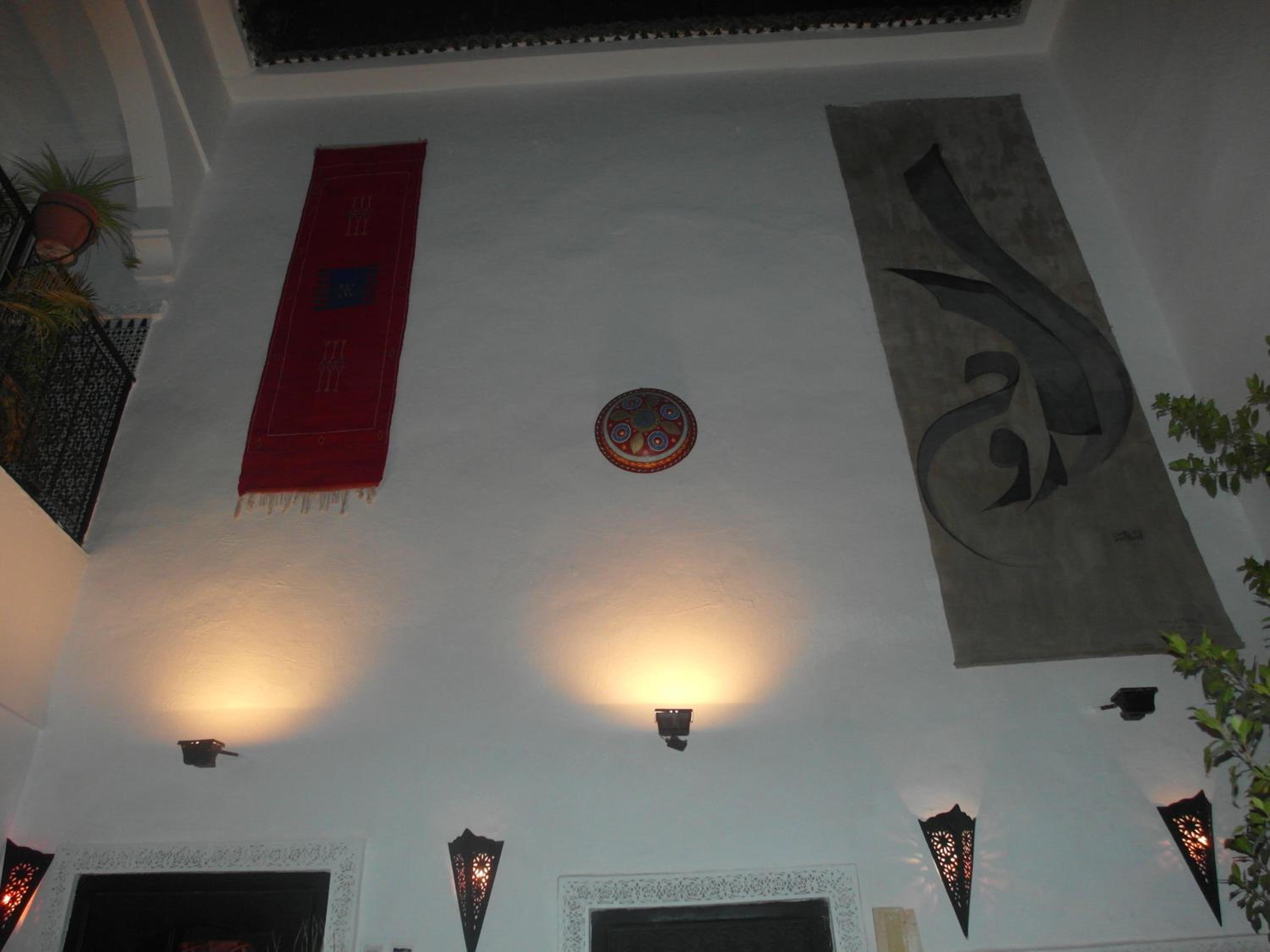 Deluxe Double Room with Shower - Photo 23