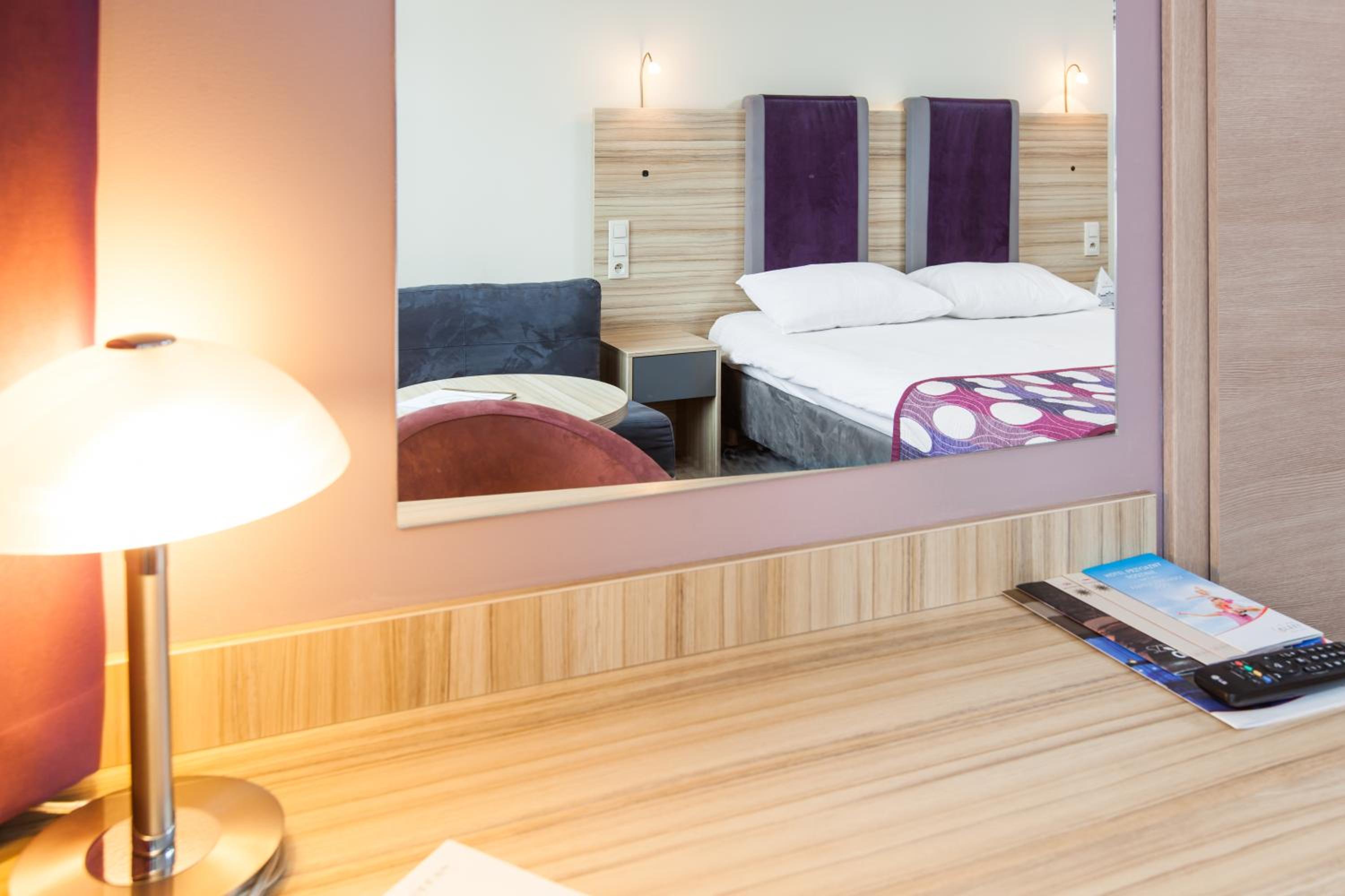 Standard Twin Room - Photo 4