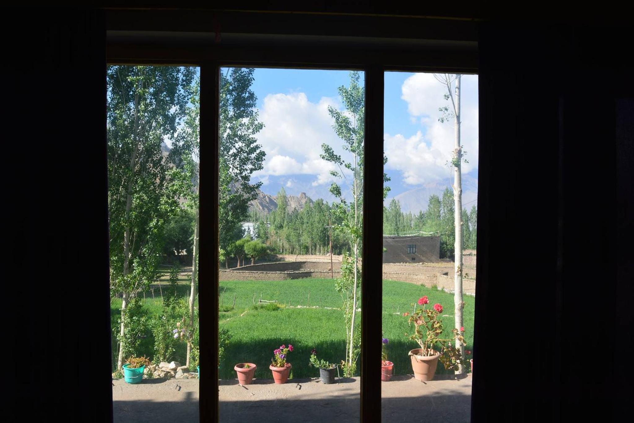 Double Room With Balcony (2 Adults + 1 Child) photo 2