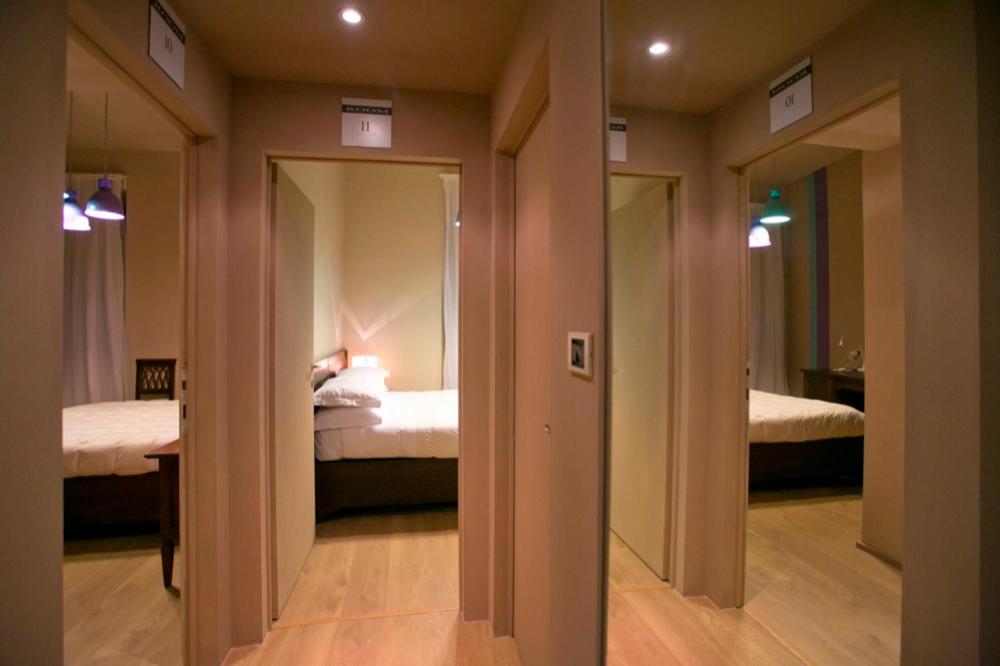 Quadruple Room with Private Bathroom - Photo 2