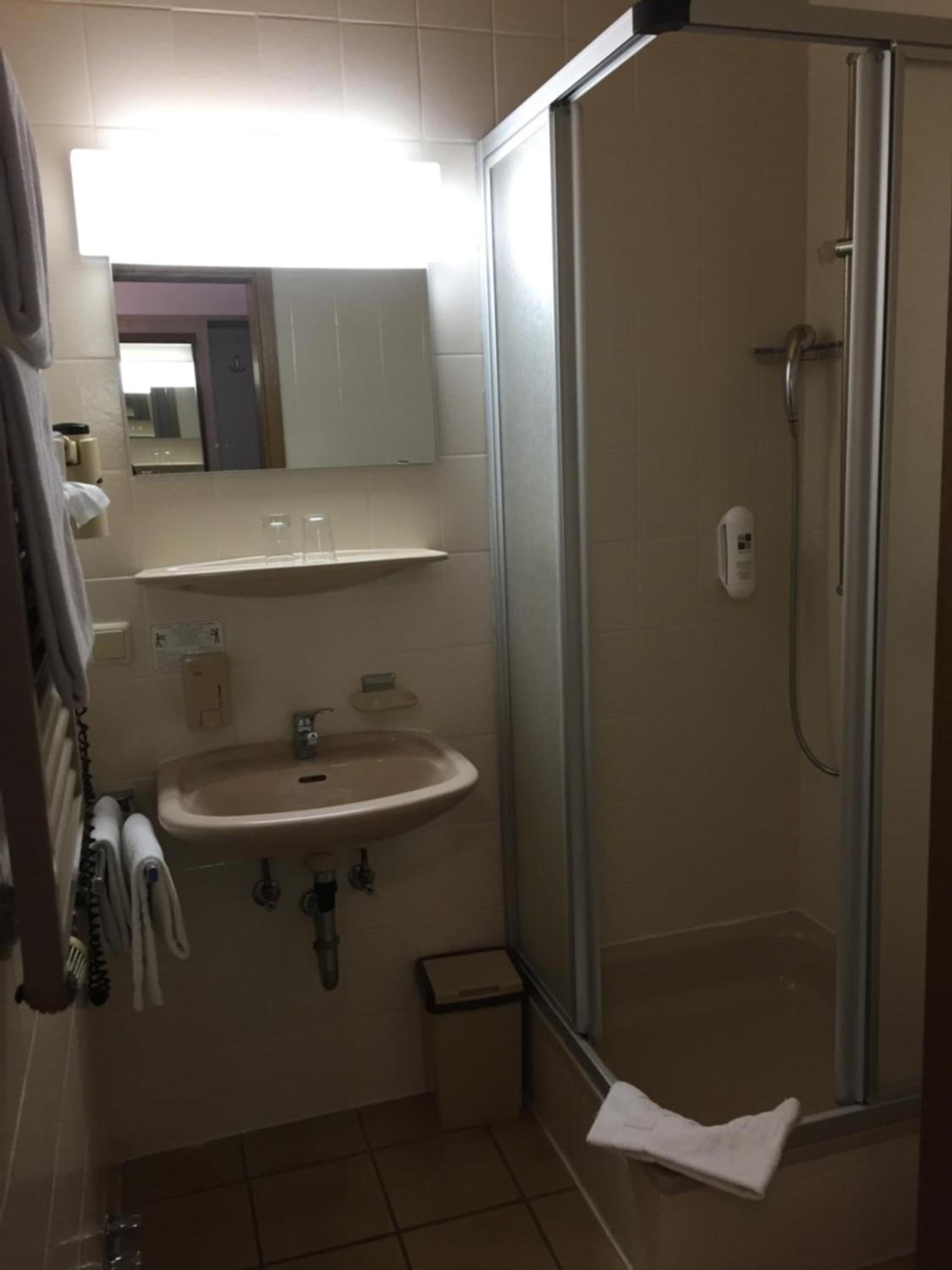 Single Room photo 2