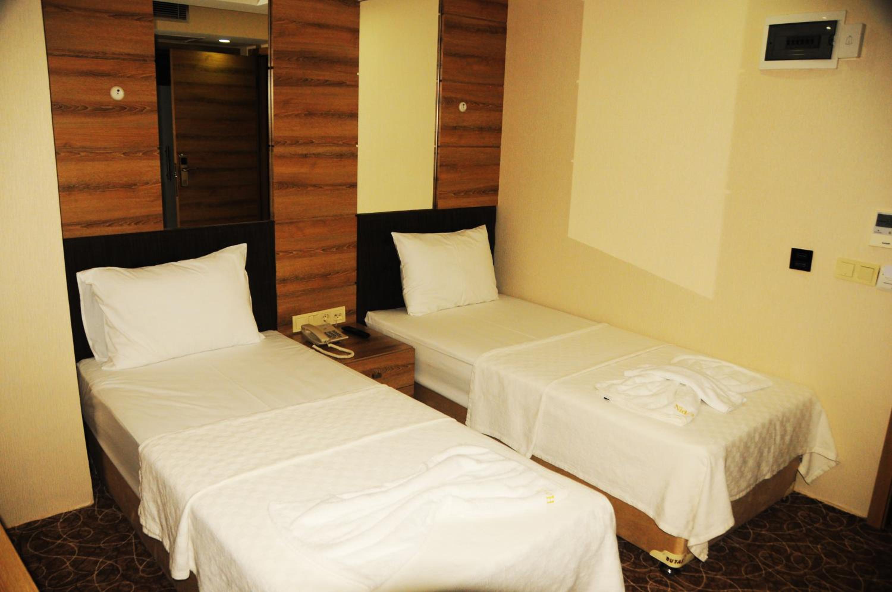 Standard Twin Room photo 2