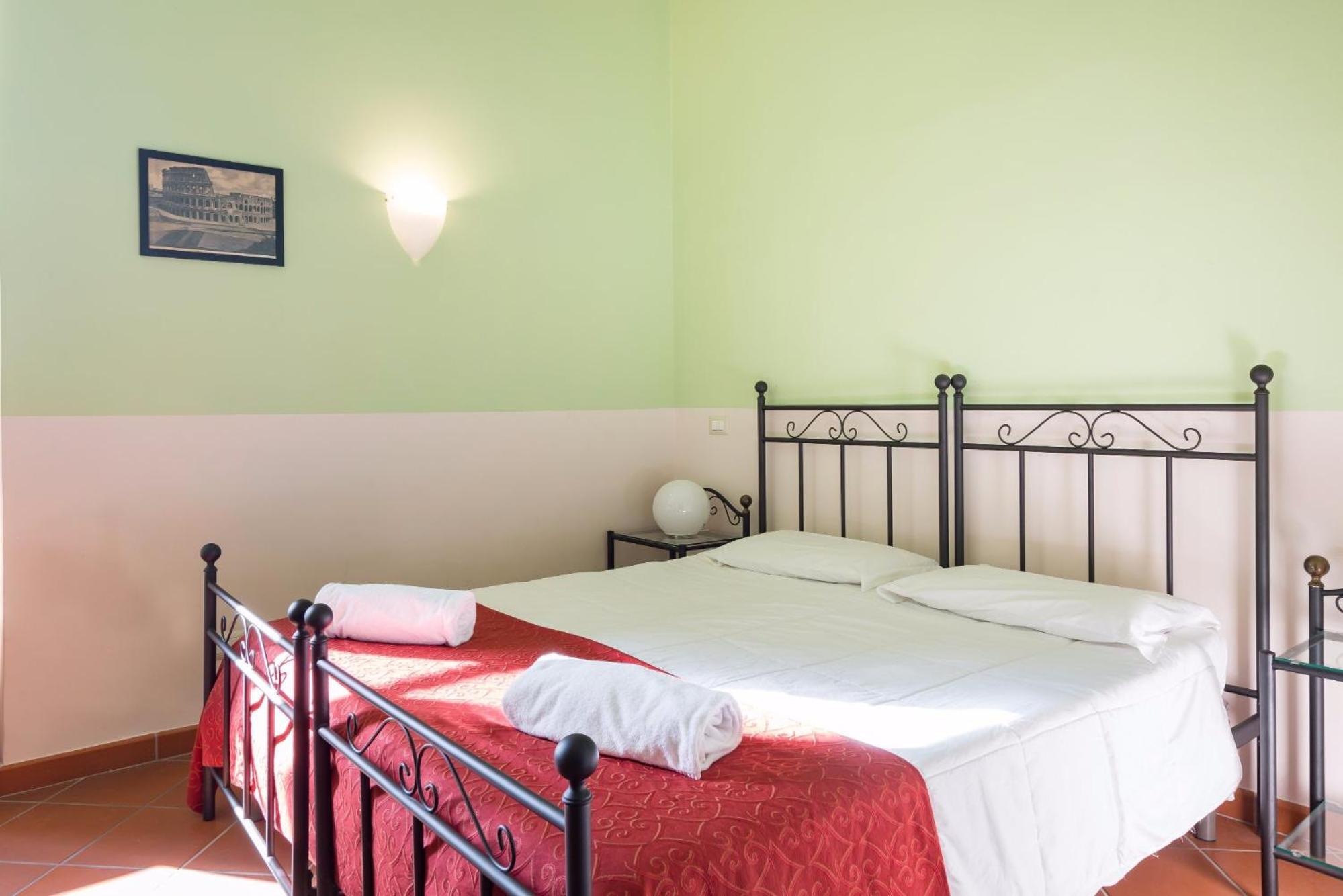 Double or Twin Room photo 1