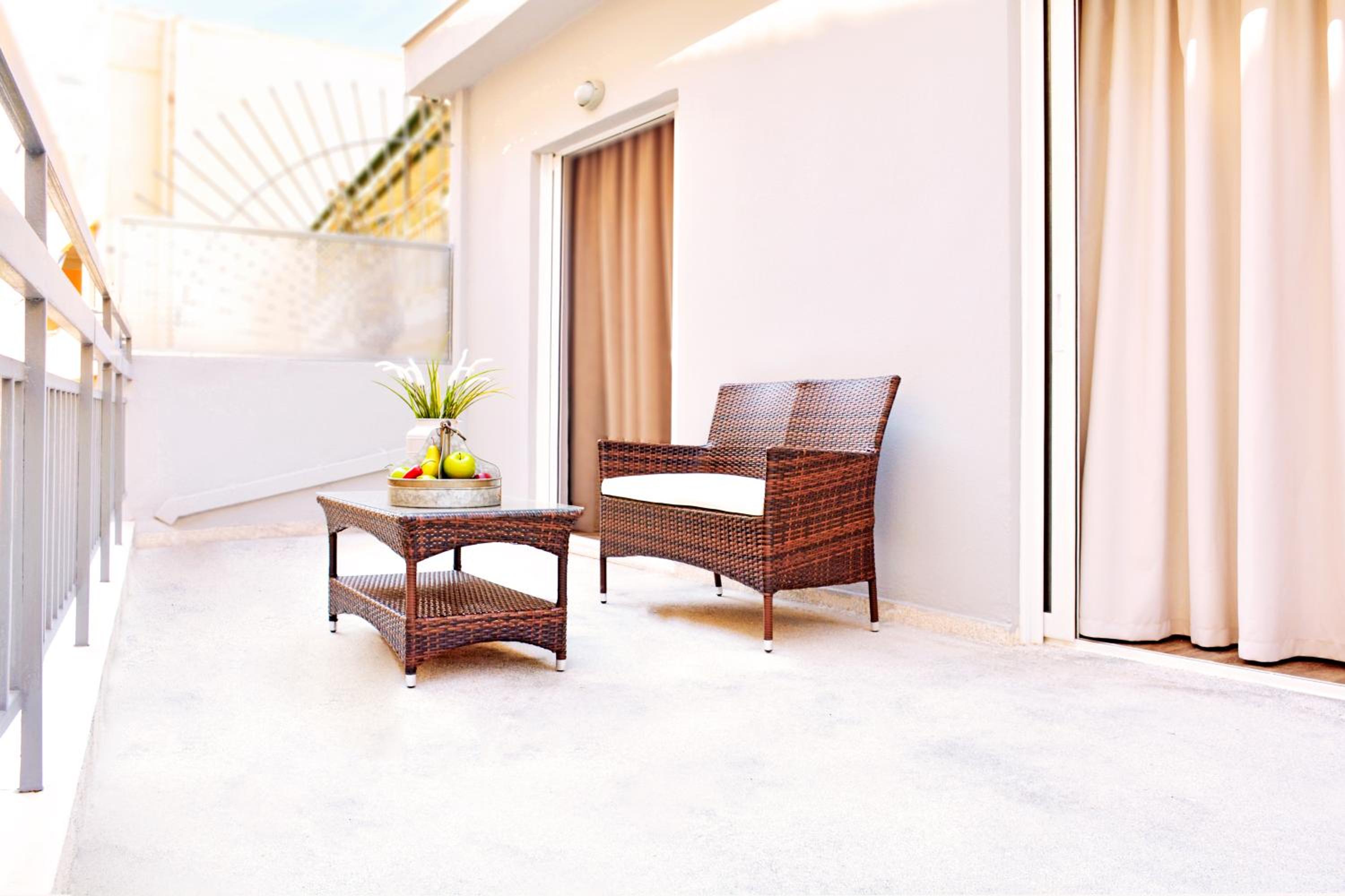 Two-Bedroom Apartment with Balcony thumbnail 5