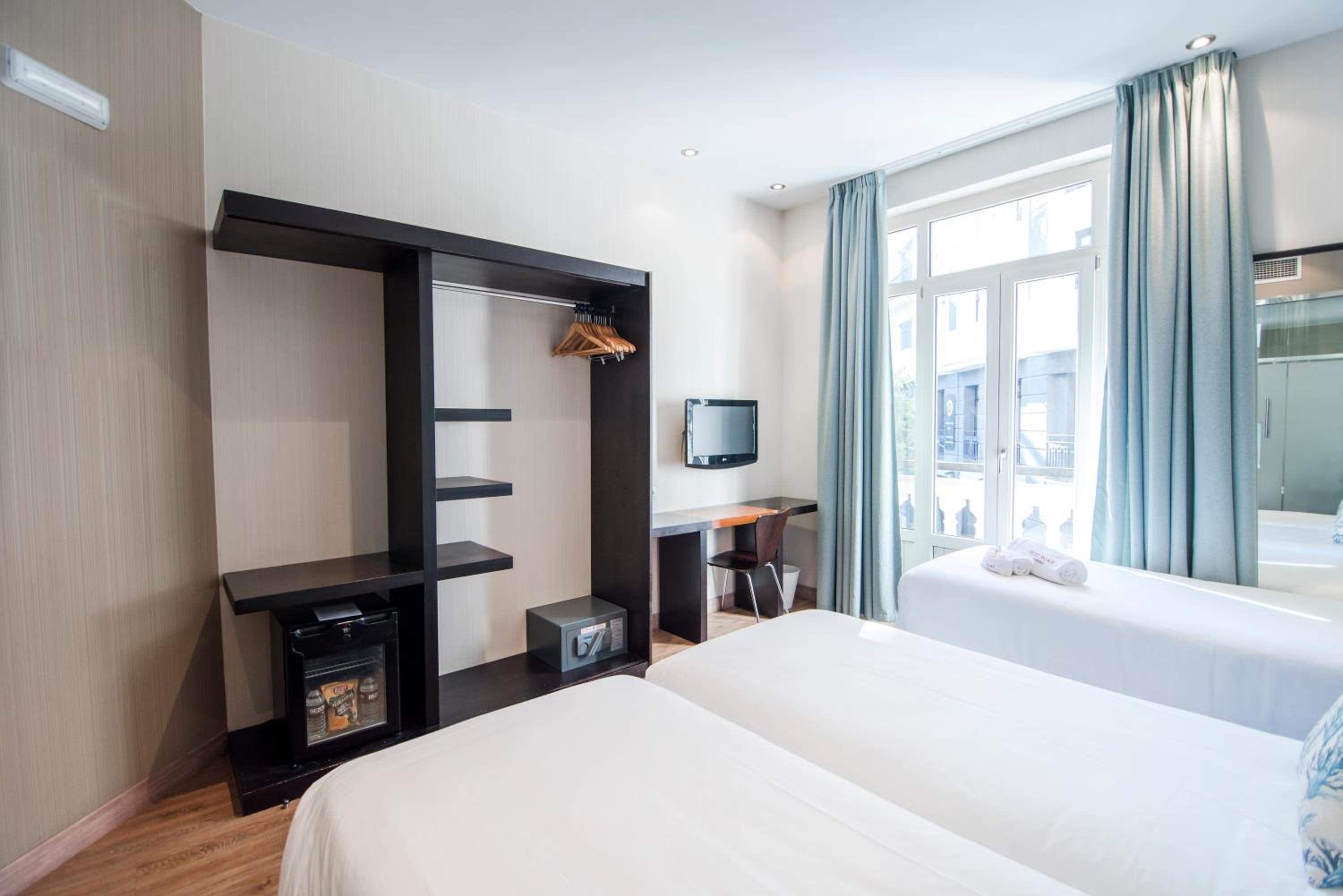 Triple Room - Photo 5