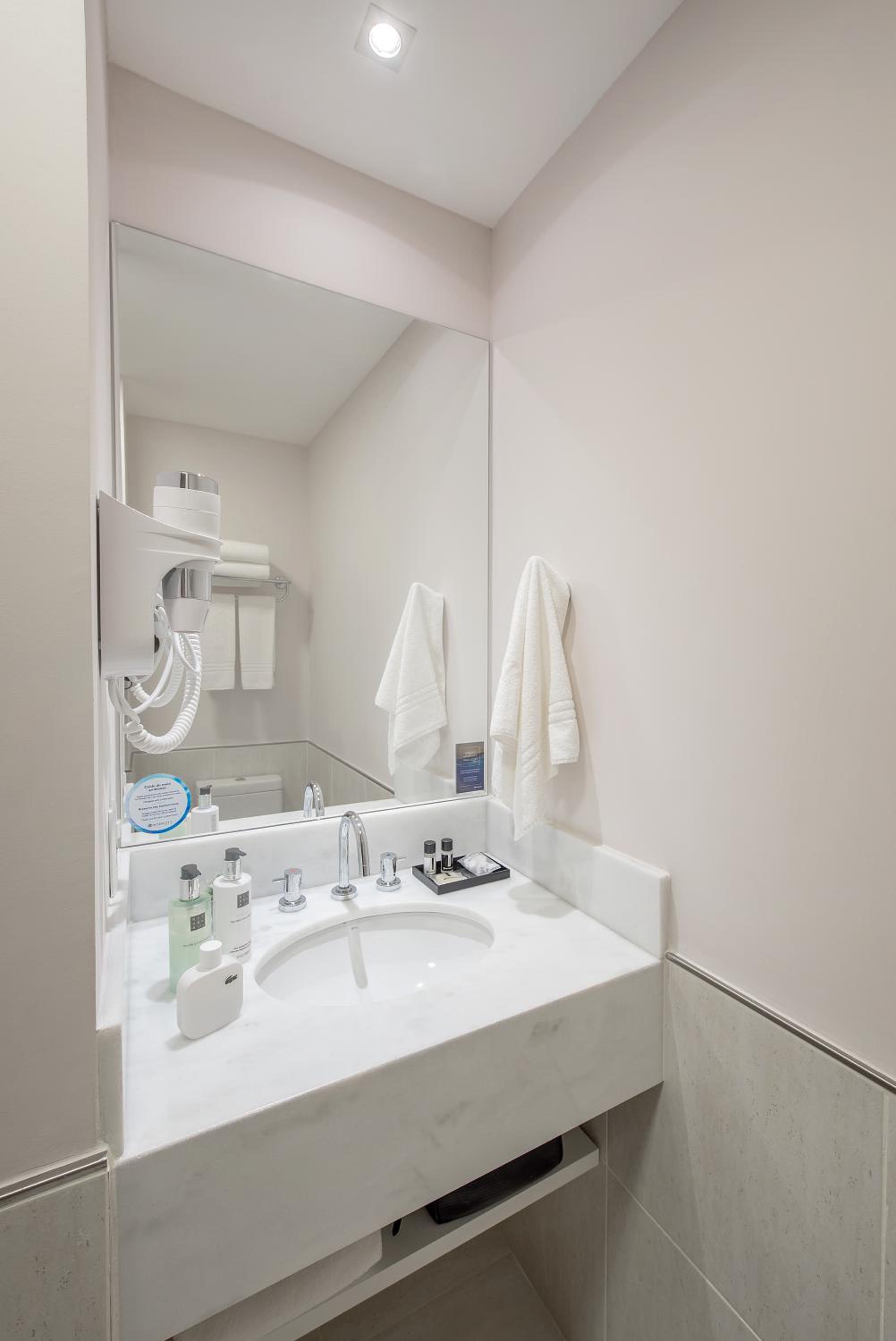 Available room