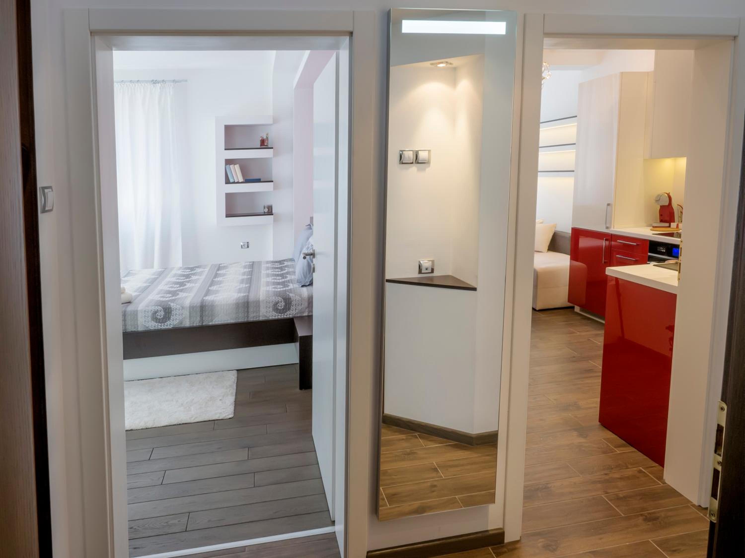 One-Bedroom Apartment - Photo 13