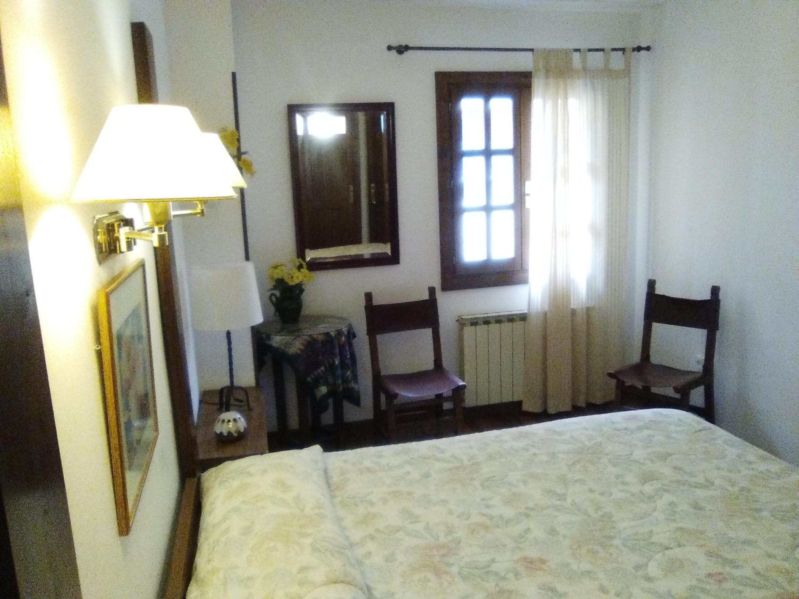Standard Triple Room - Photo 4