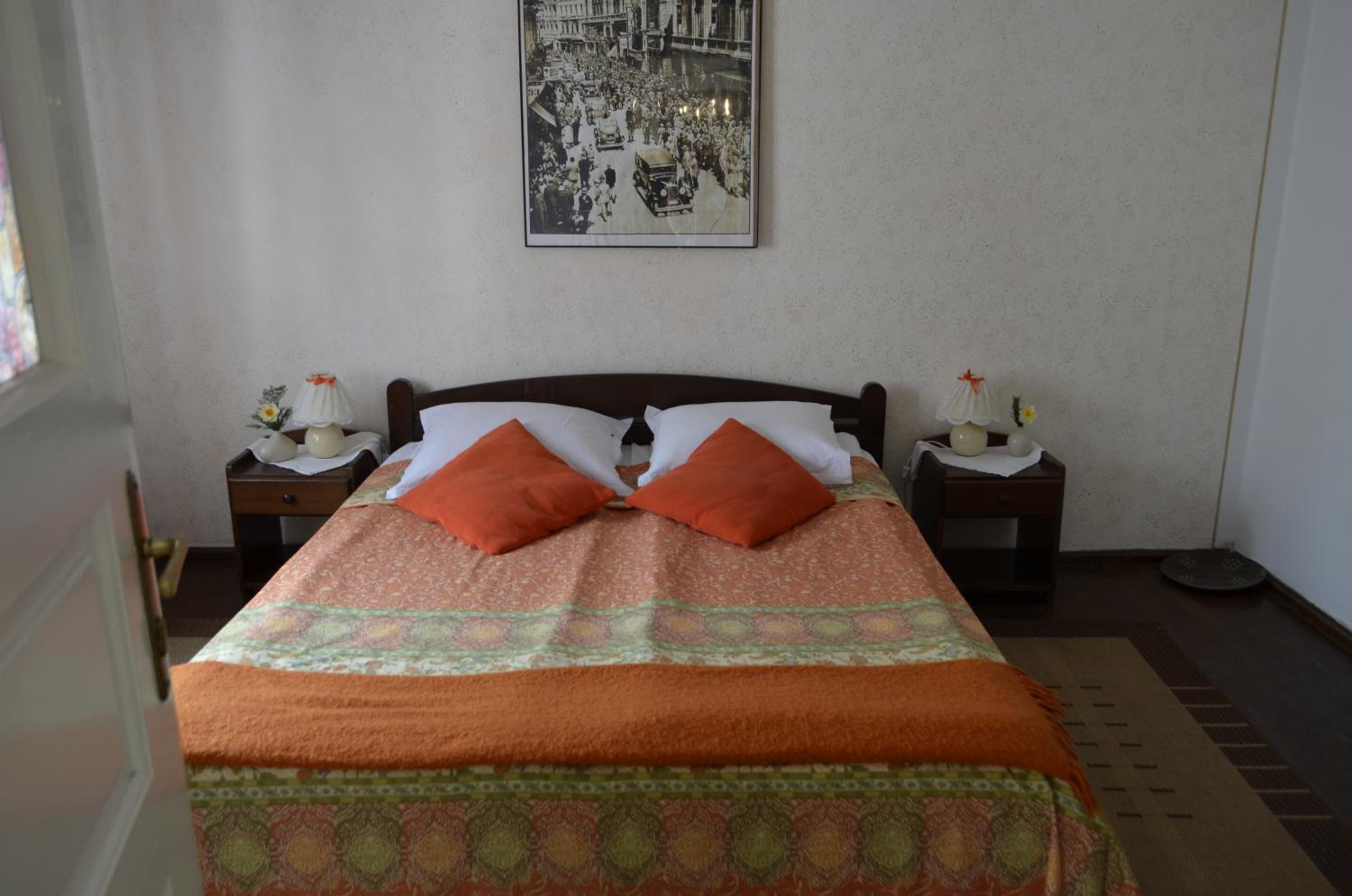 Double Room with Private Bathroom photo 1