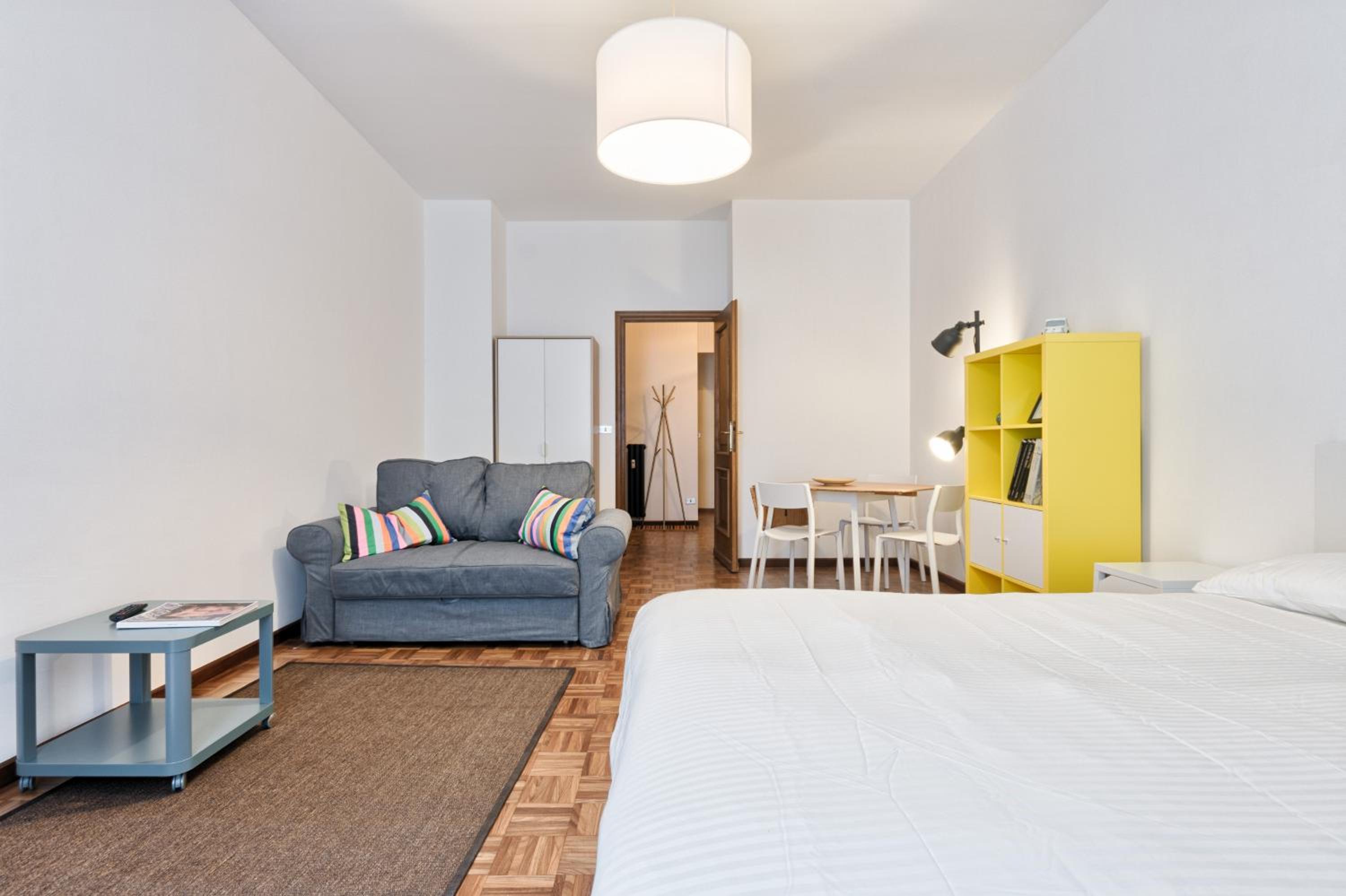 Studio Apartment photo 1
