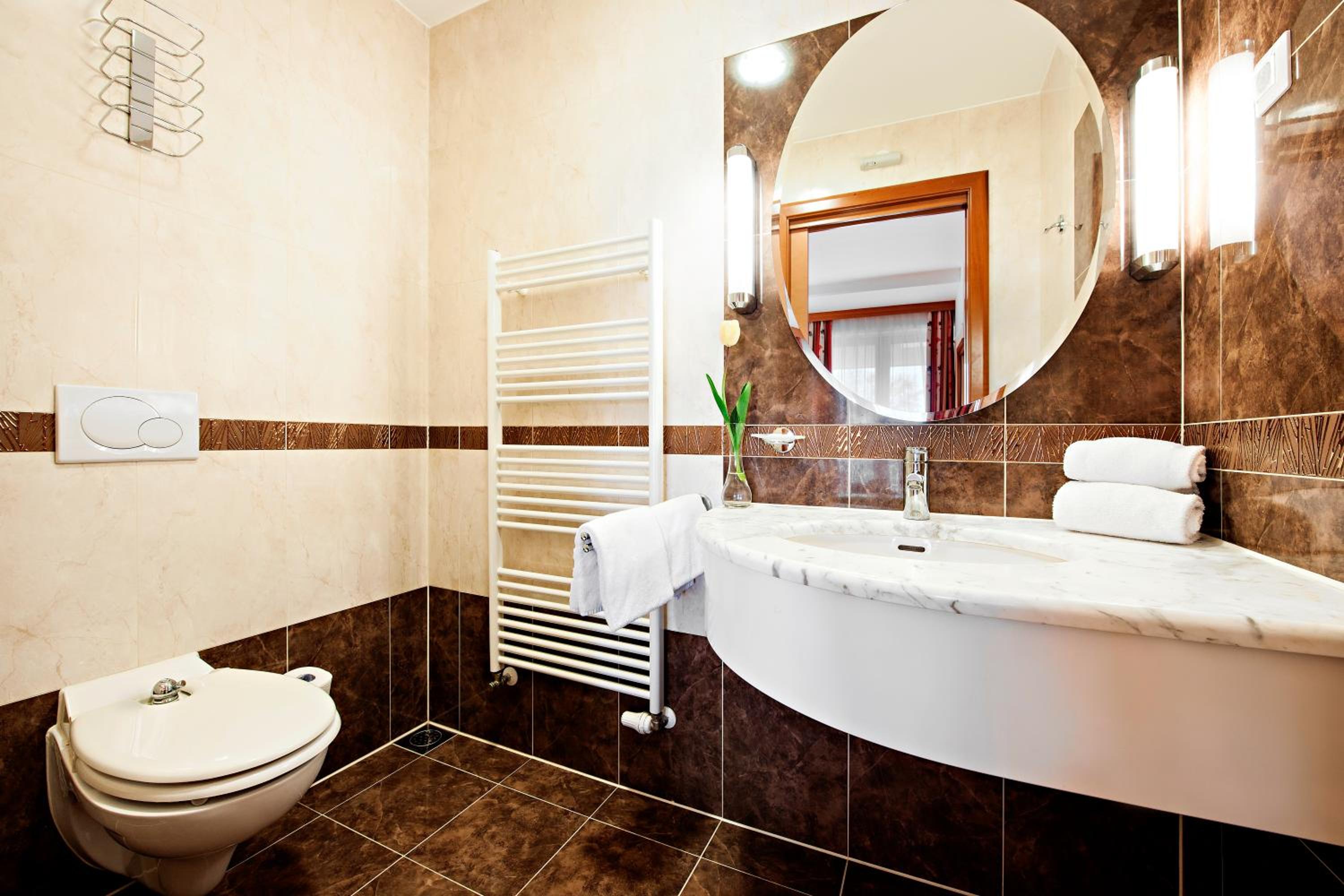 Special Offer - Standard Double Room with Leisure Escapes Package photo 3