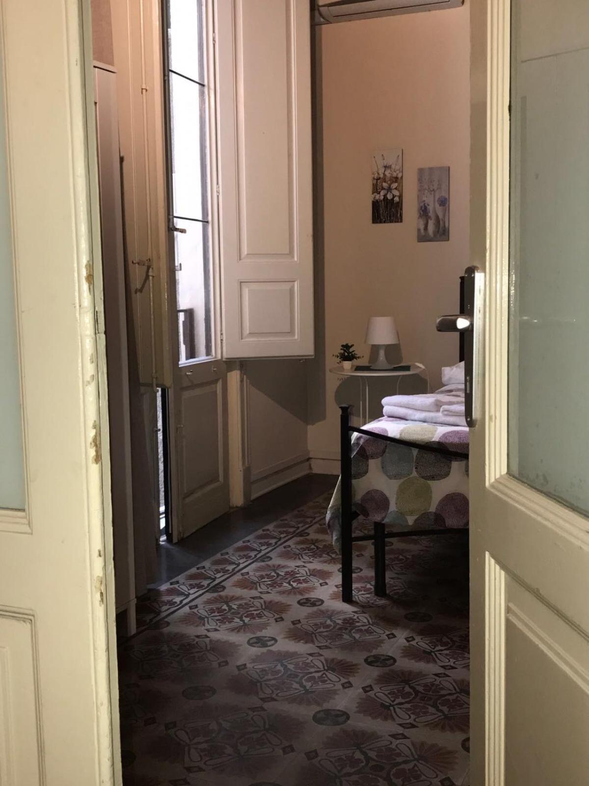 Triple Room with Private Bathroom - Photo 19