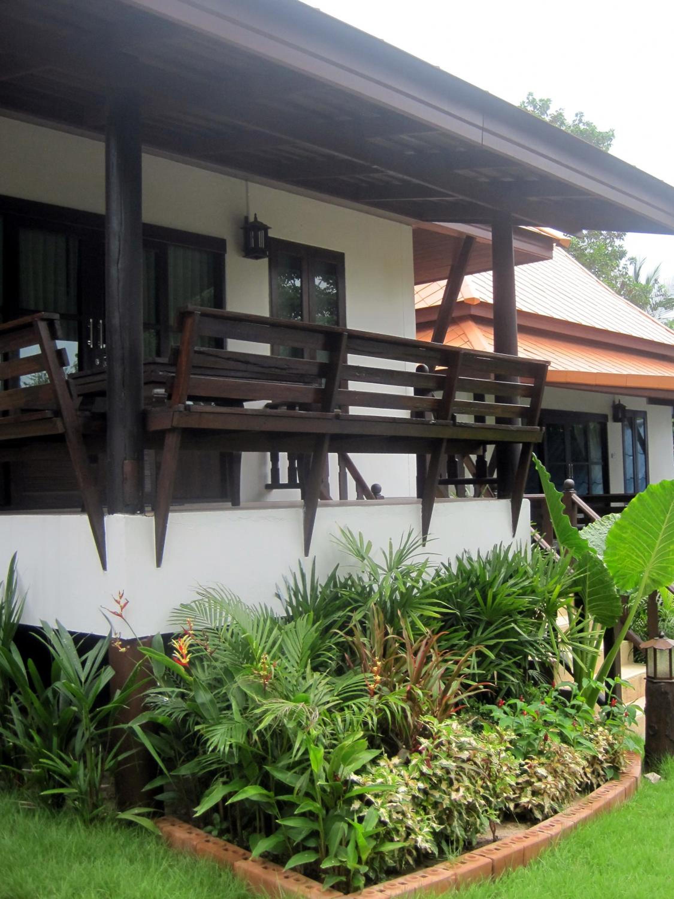 Deluxe Bungalow with Garden View - Double Bed photo 2