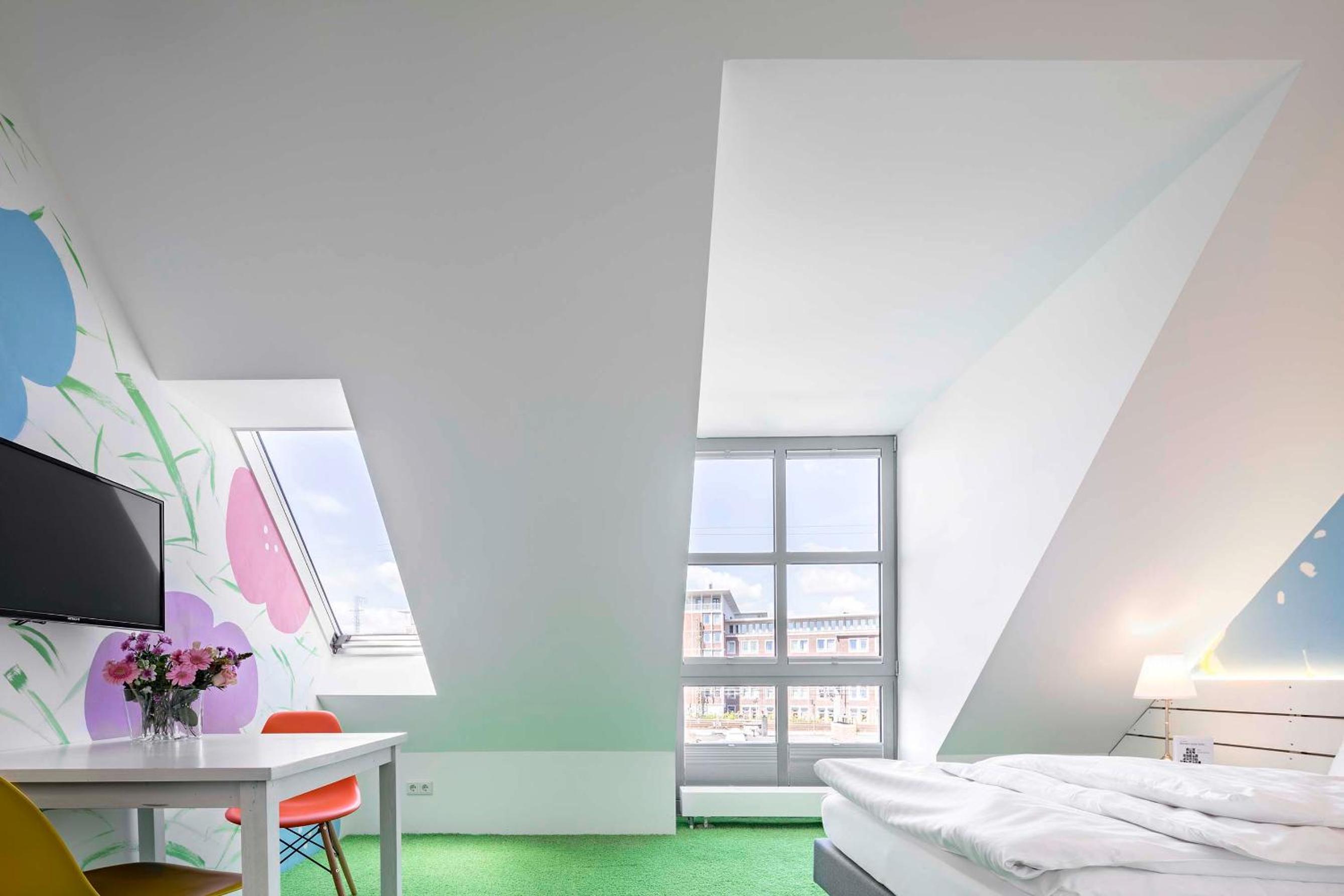 Double or Twin Room with Bathroom photo 3