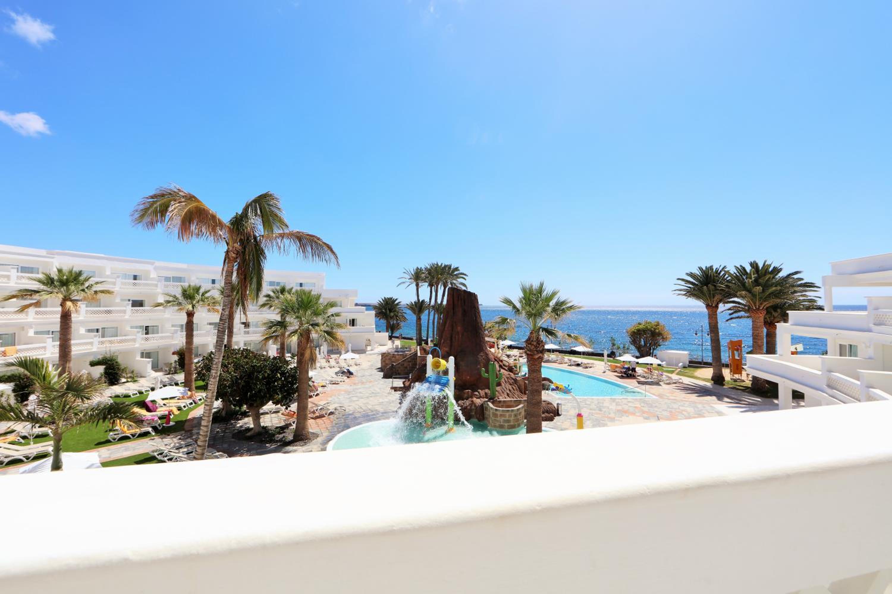 Star Prestige Twin Room with Sea Side Views