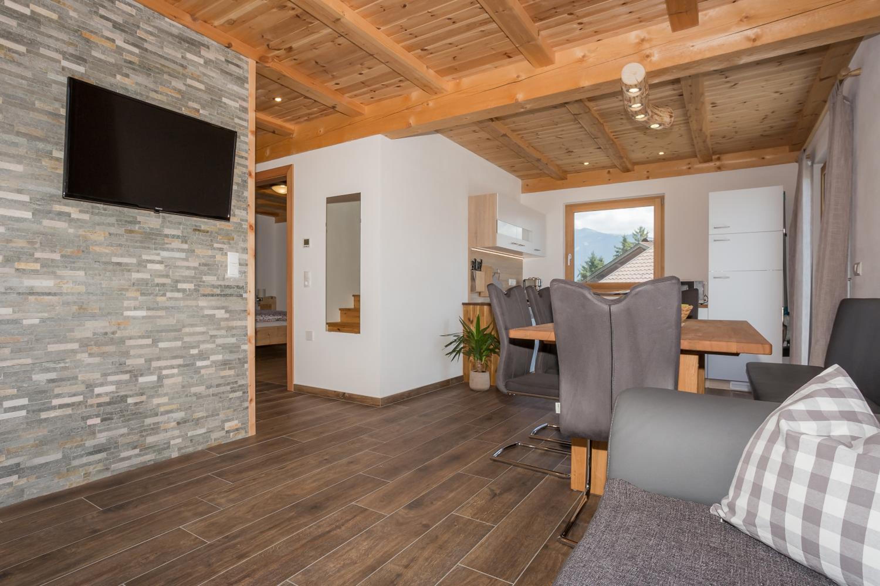 Apartment - Split Level photo 1