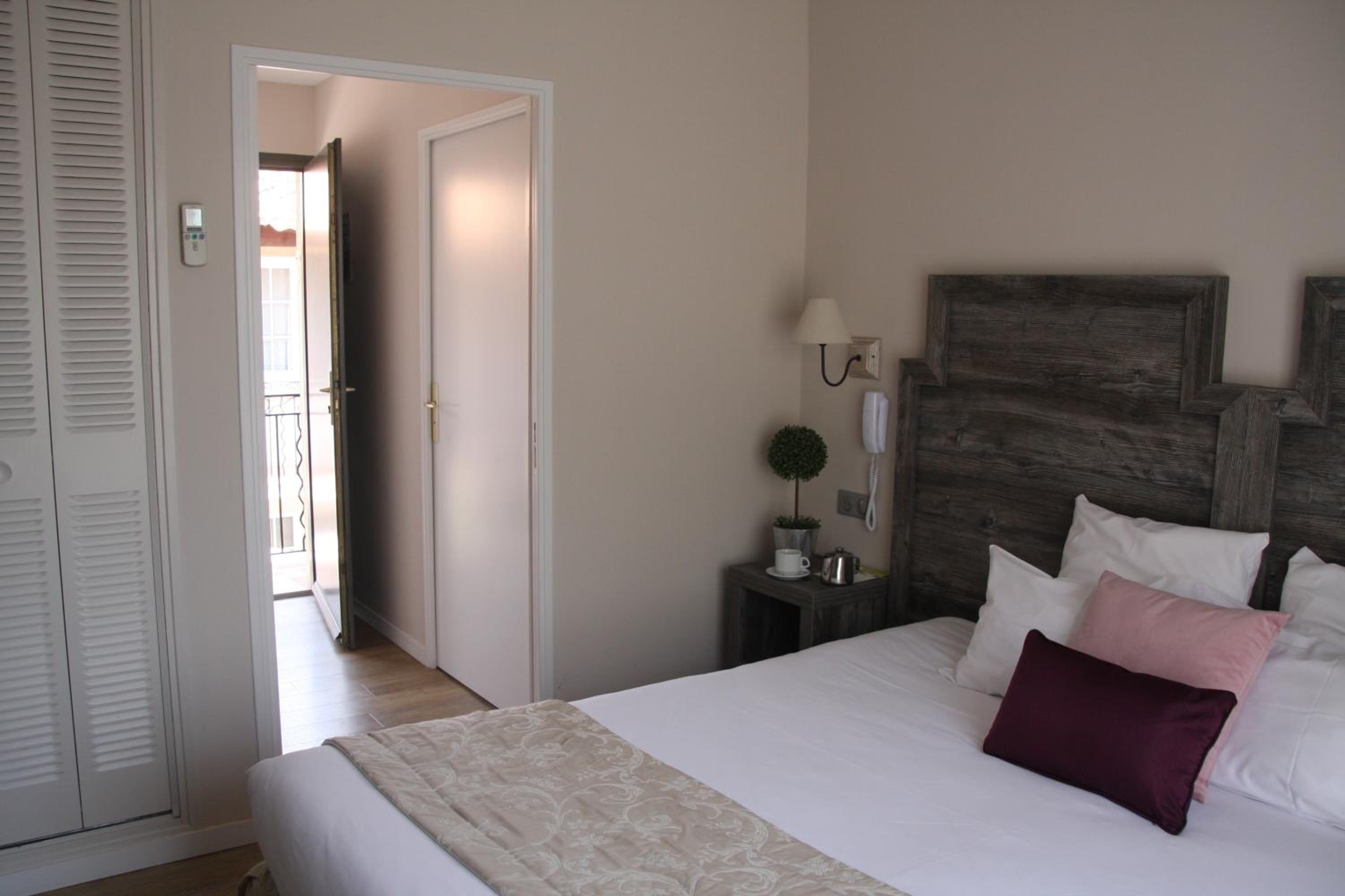 Superior Double Room photo 1