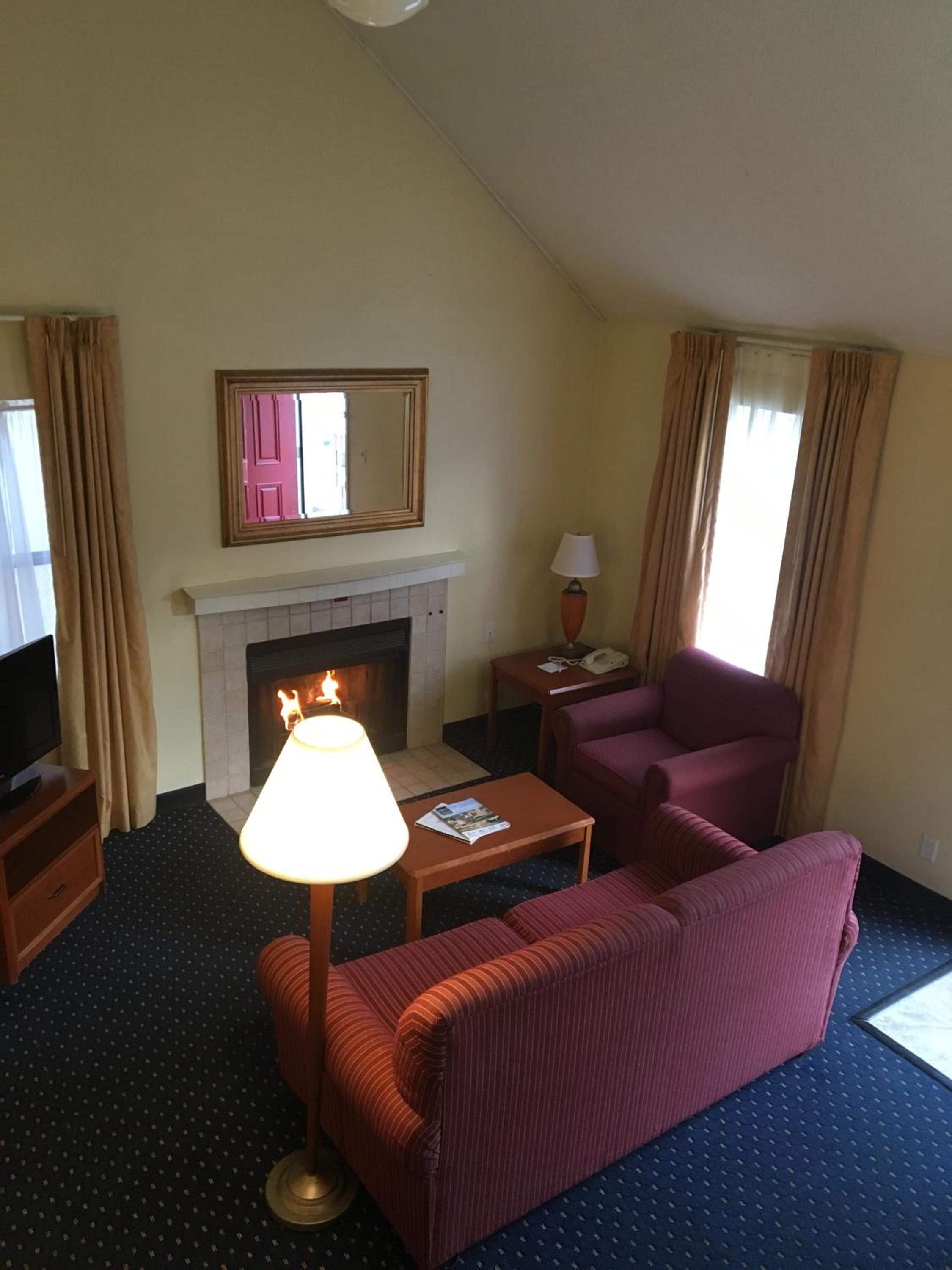Two-Bedroom Loft Suite - Non-Smoking photo 2