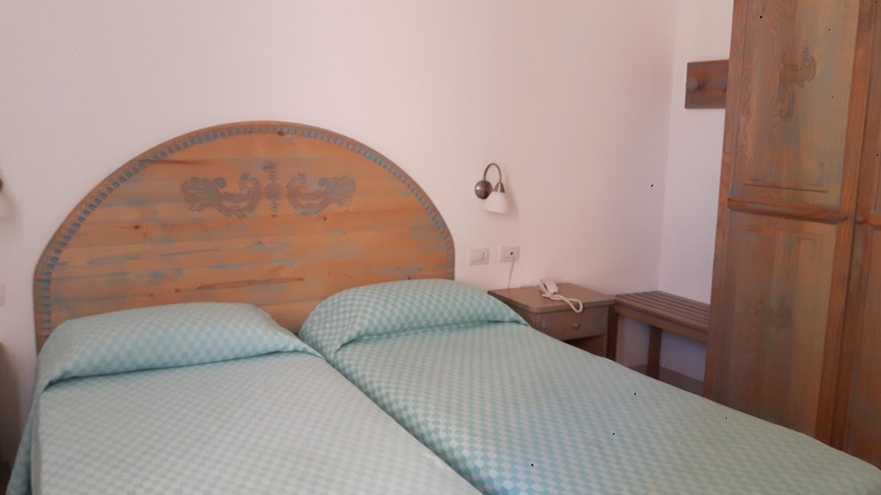 Double or Twin Room - Photo 2