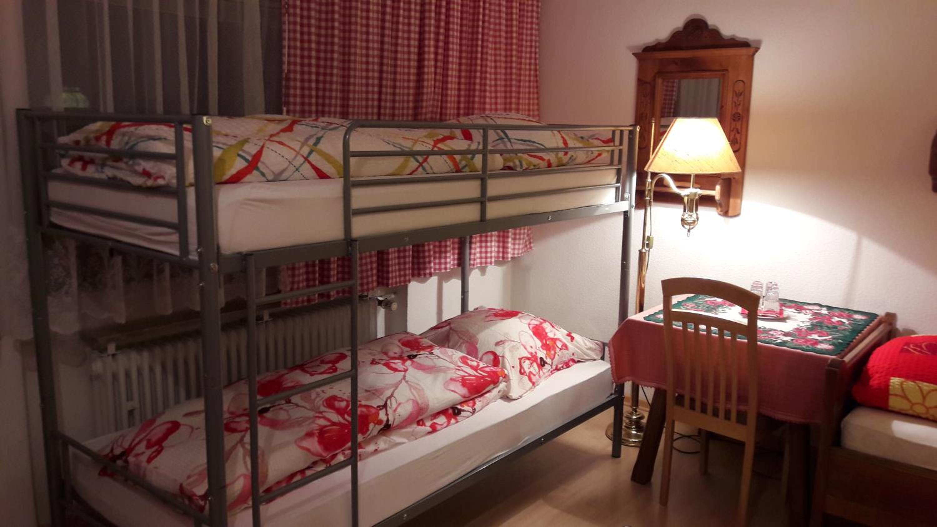 Classic Quadruple Room - Photo 10