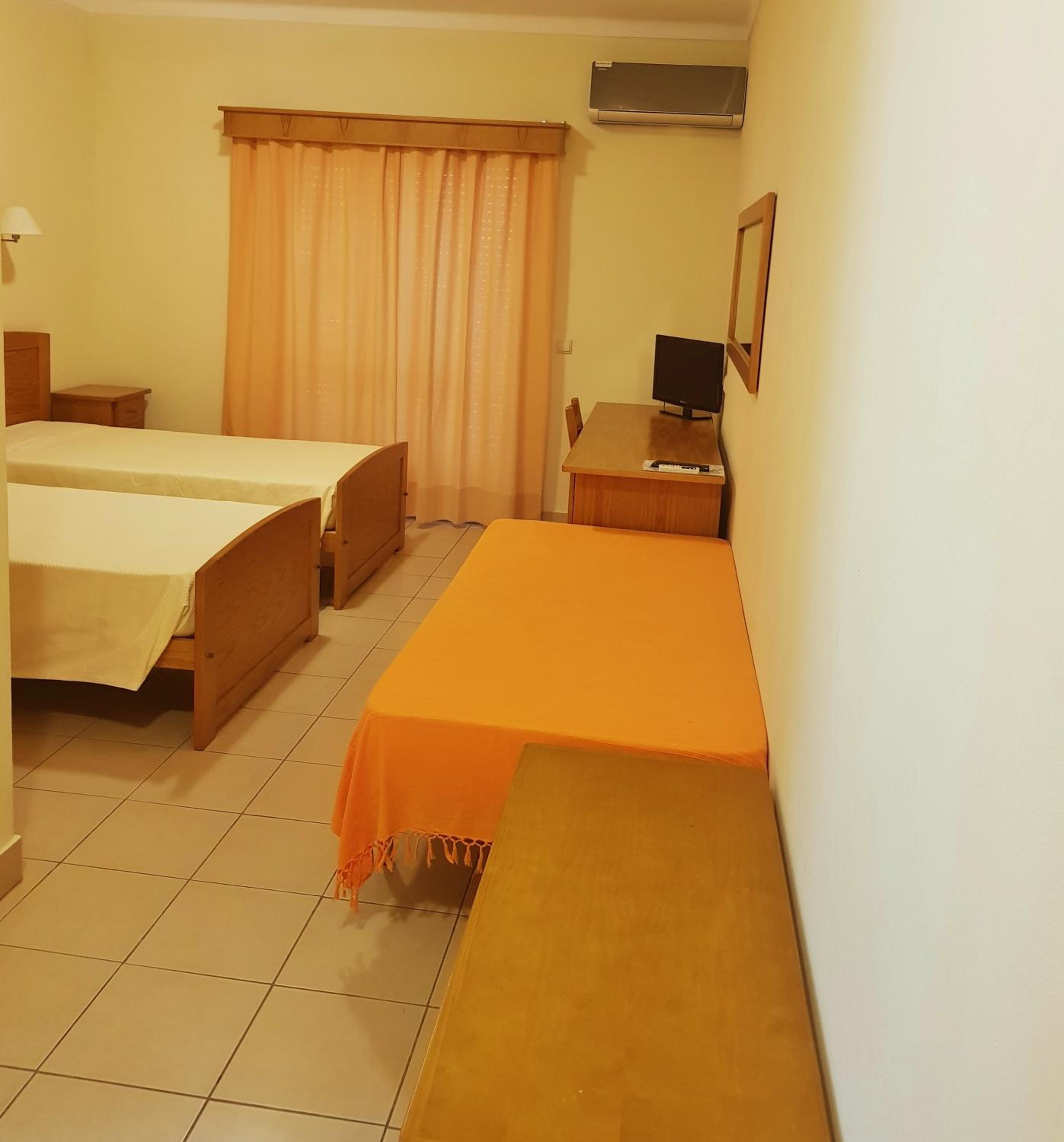 Triple Room with Balcony photo 1