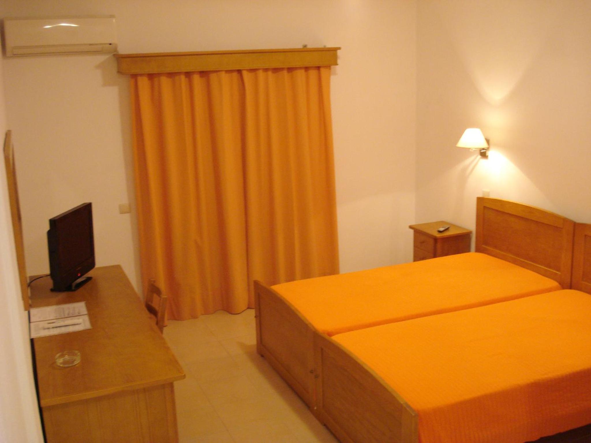 Twin Room with Balcony photo 2