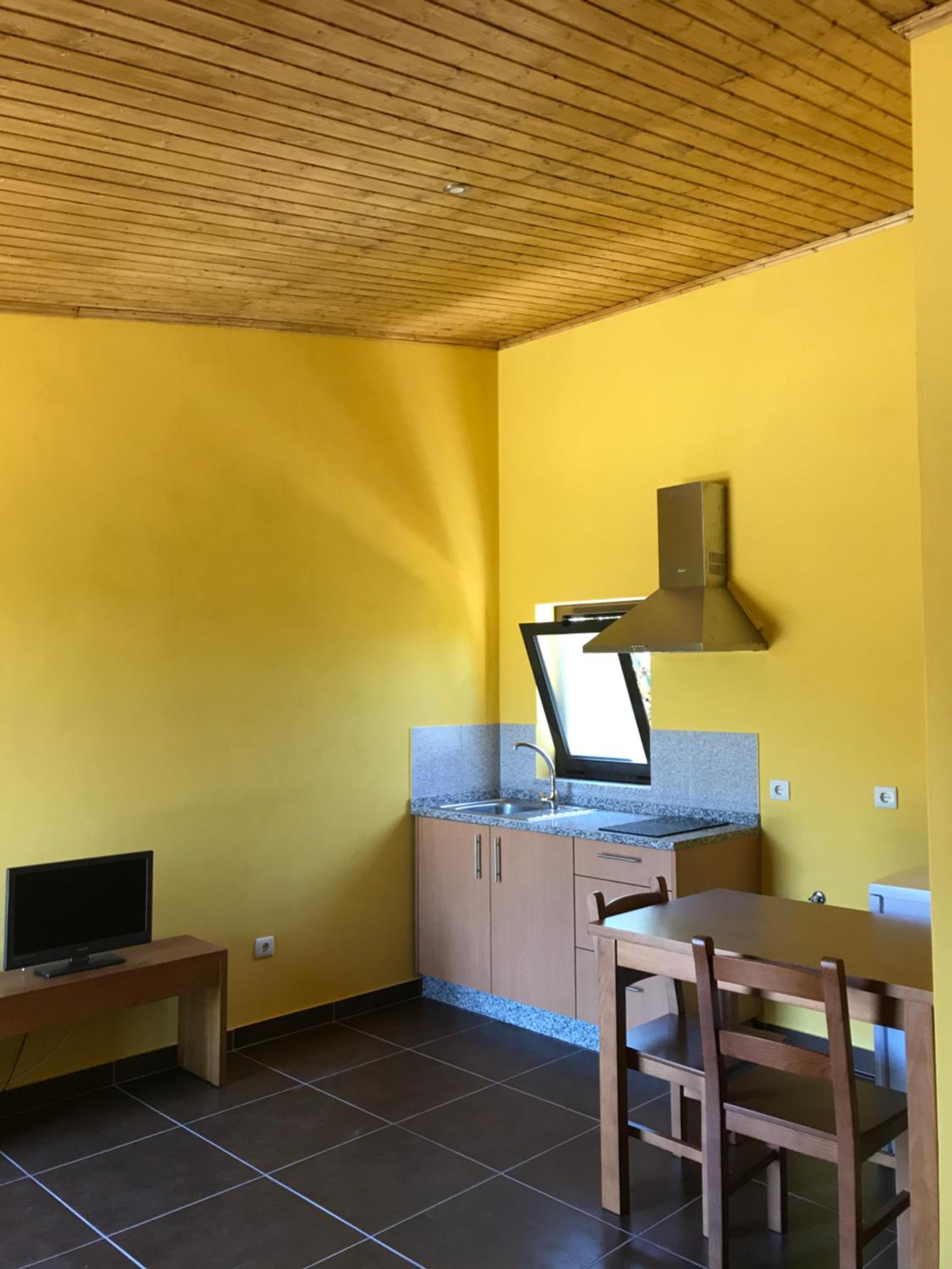 Standard Suite - Photo 3
