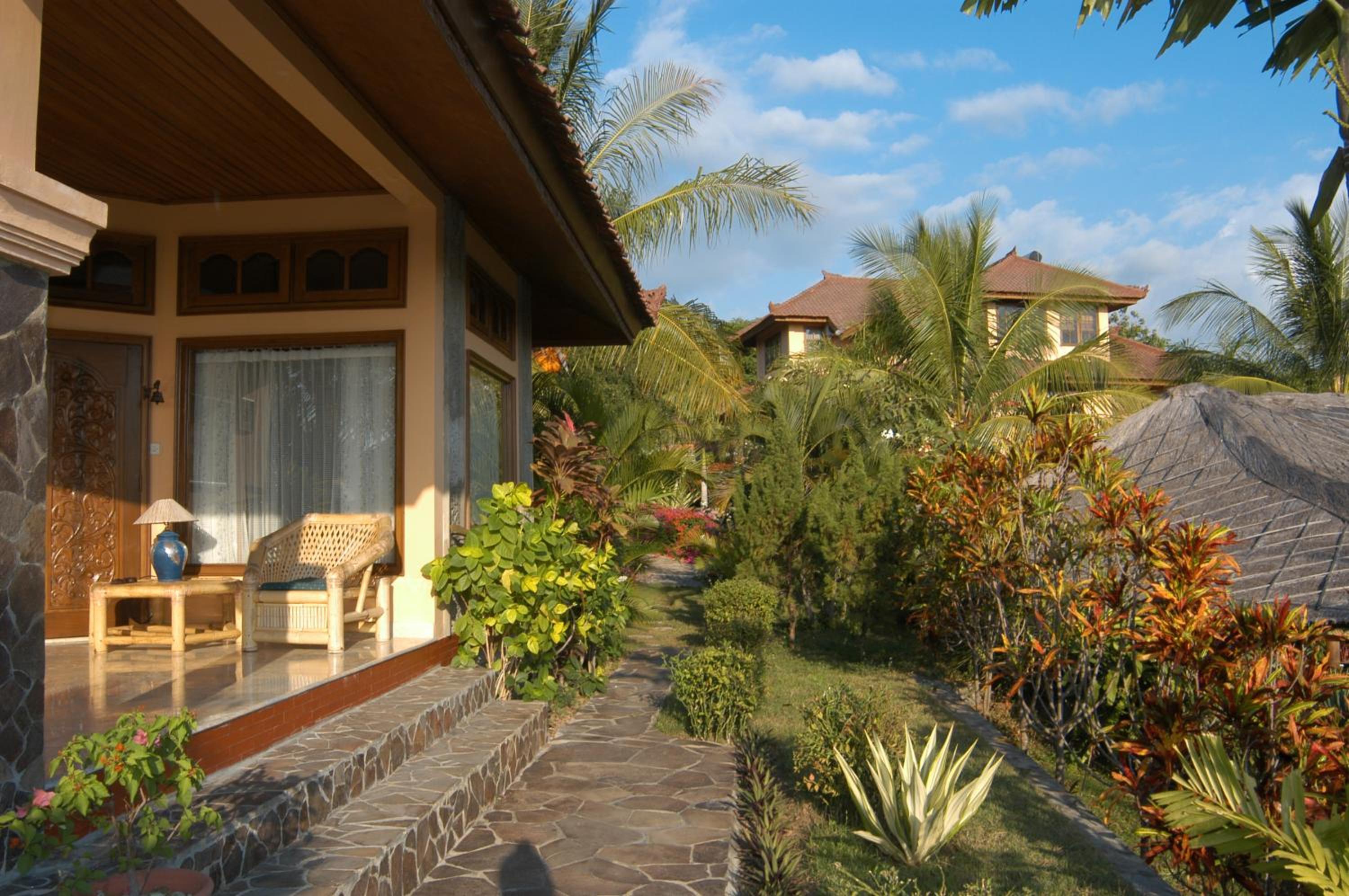 Deluxe Double Room with Pool View - Photo 2