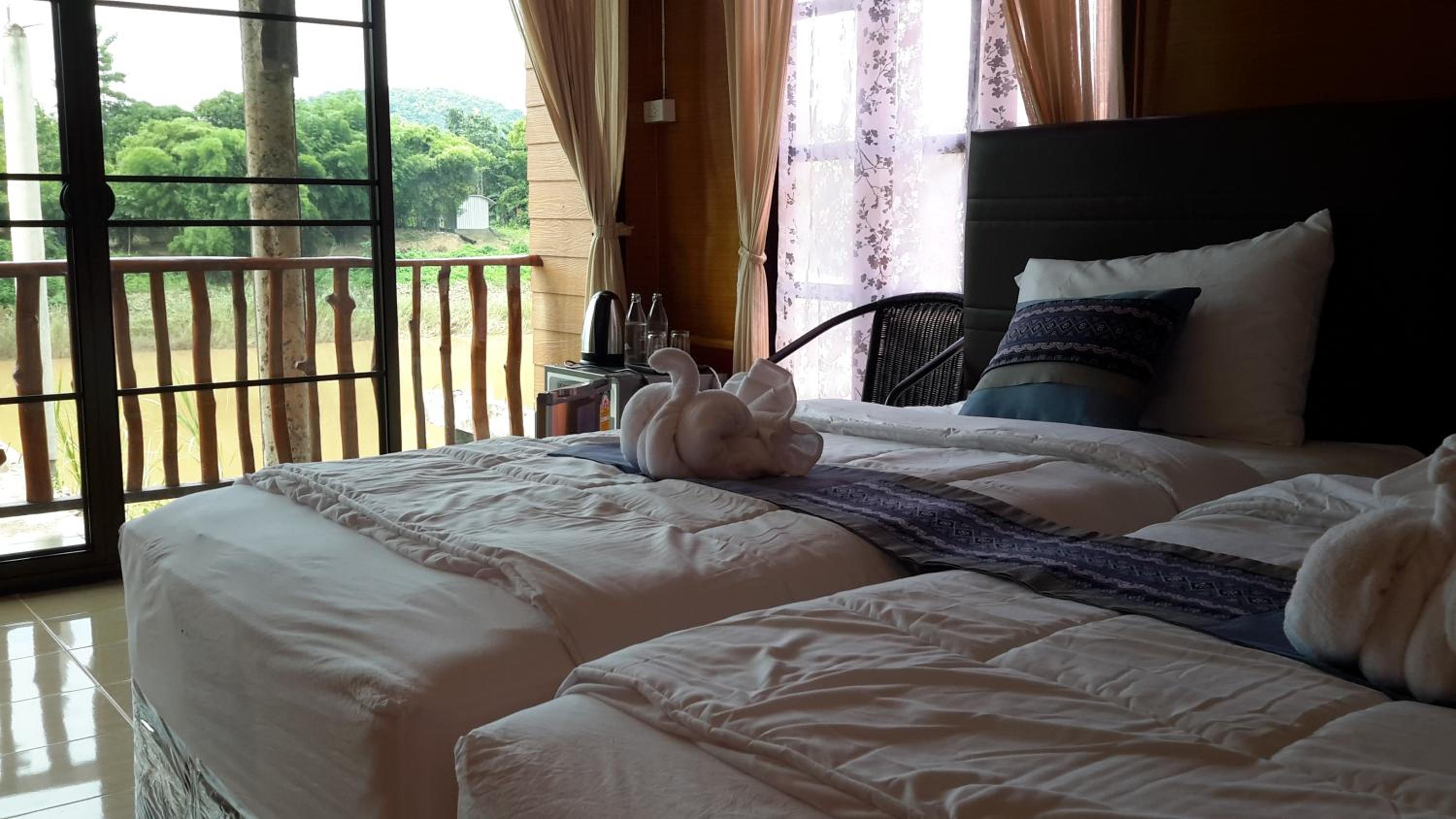 Deluxe Twin Room photo 1