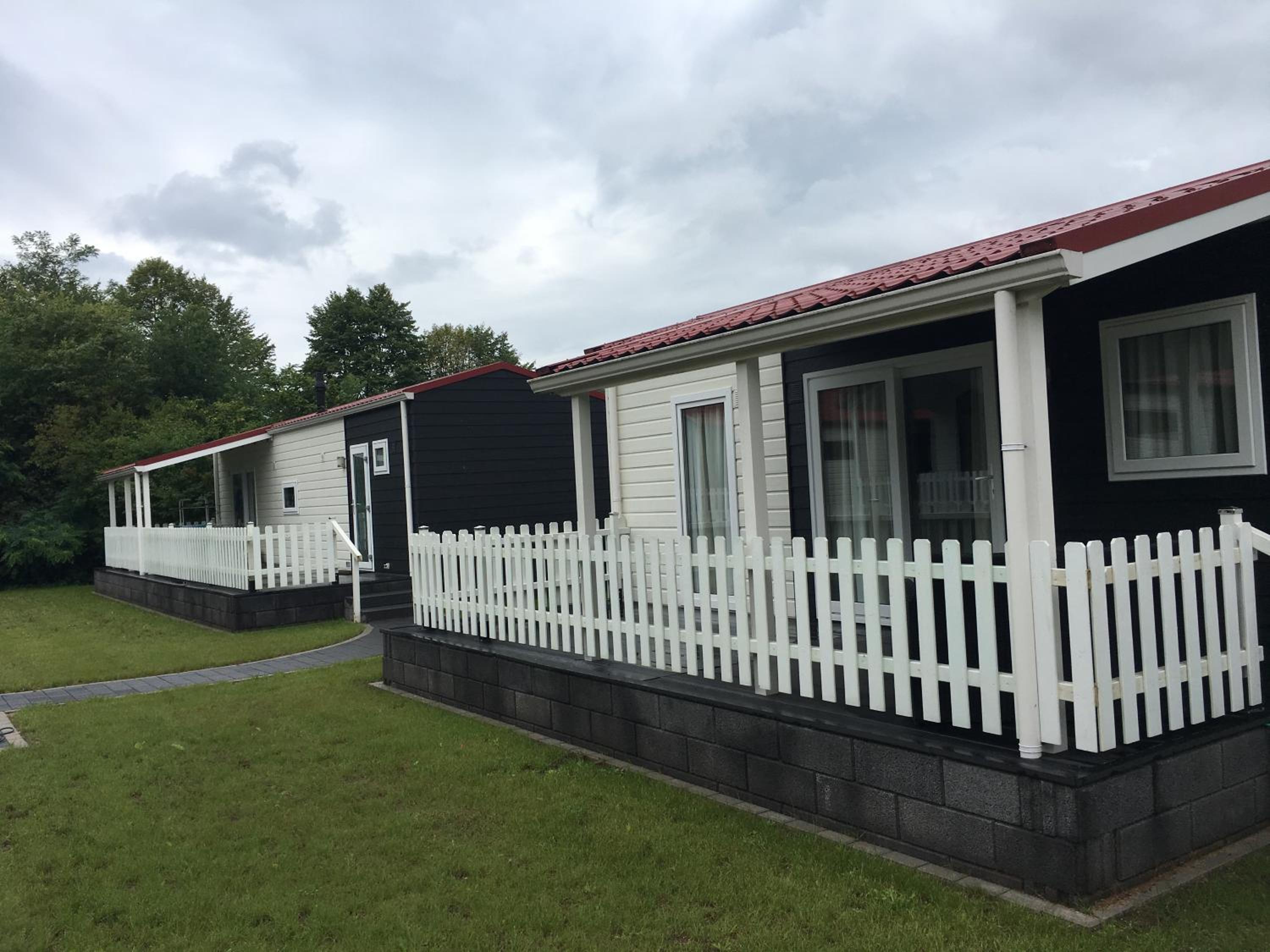 Mobile Home photo 3