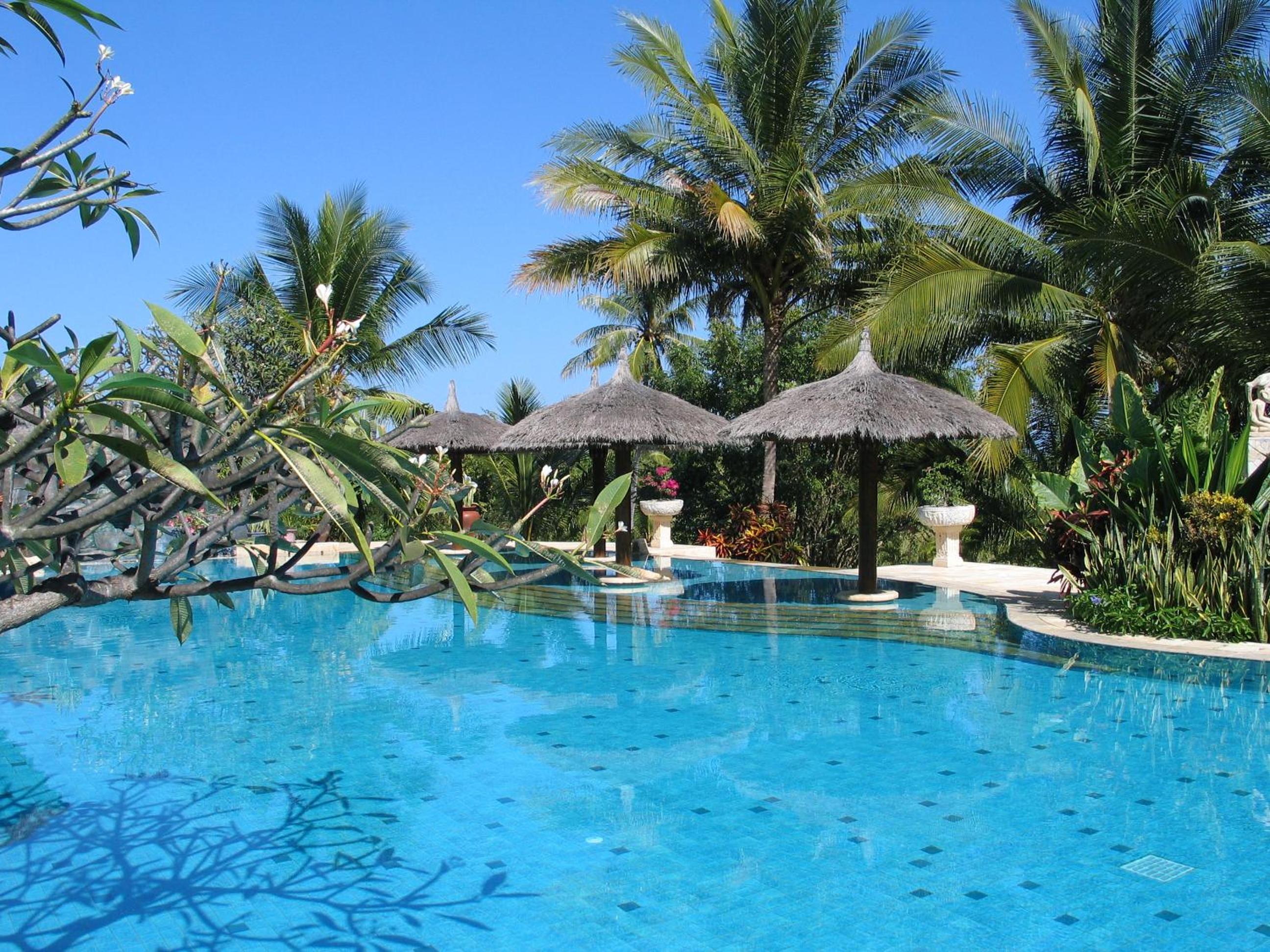 Deluxe Double Room with Pool View - Photo 26