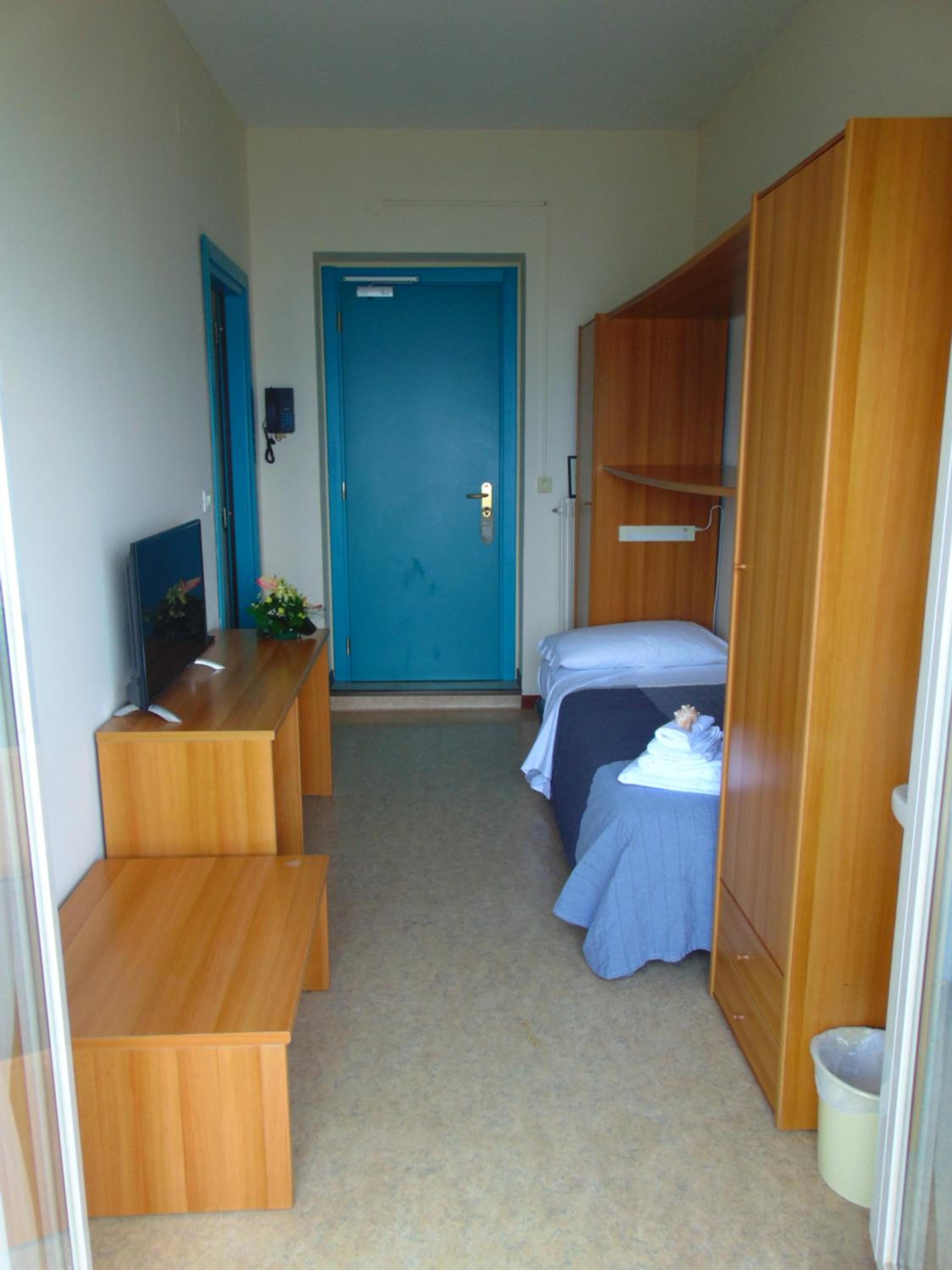 Family Room with Sea View photo 2