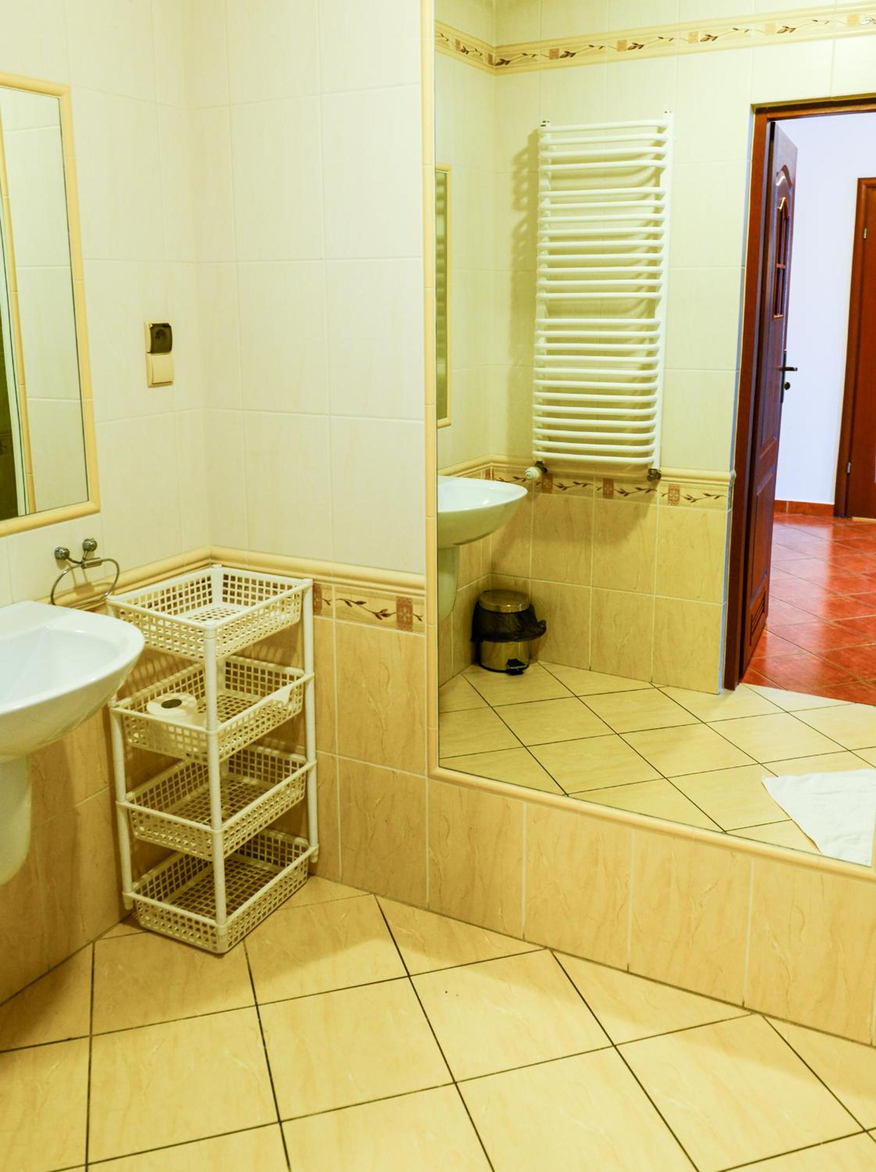 Deluxe Suite with Balcony photo 3