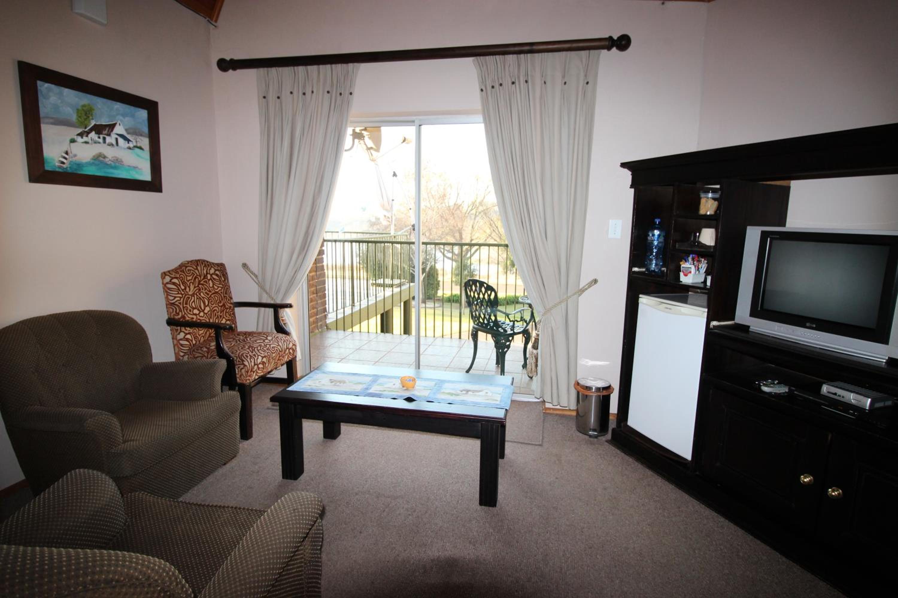 Triple Room with Balcony - Photo 3