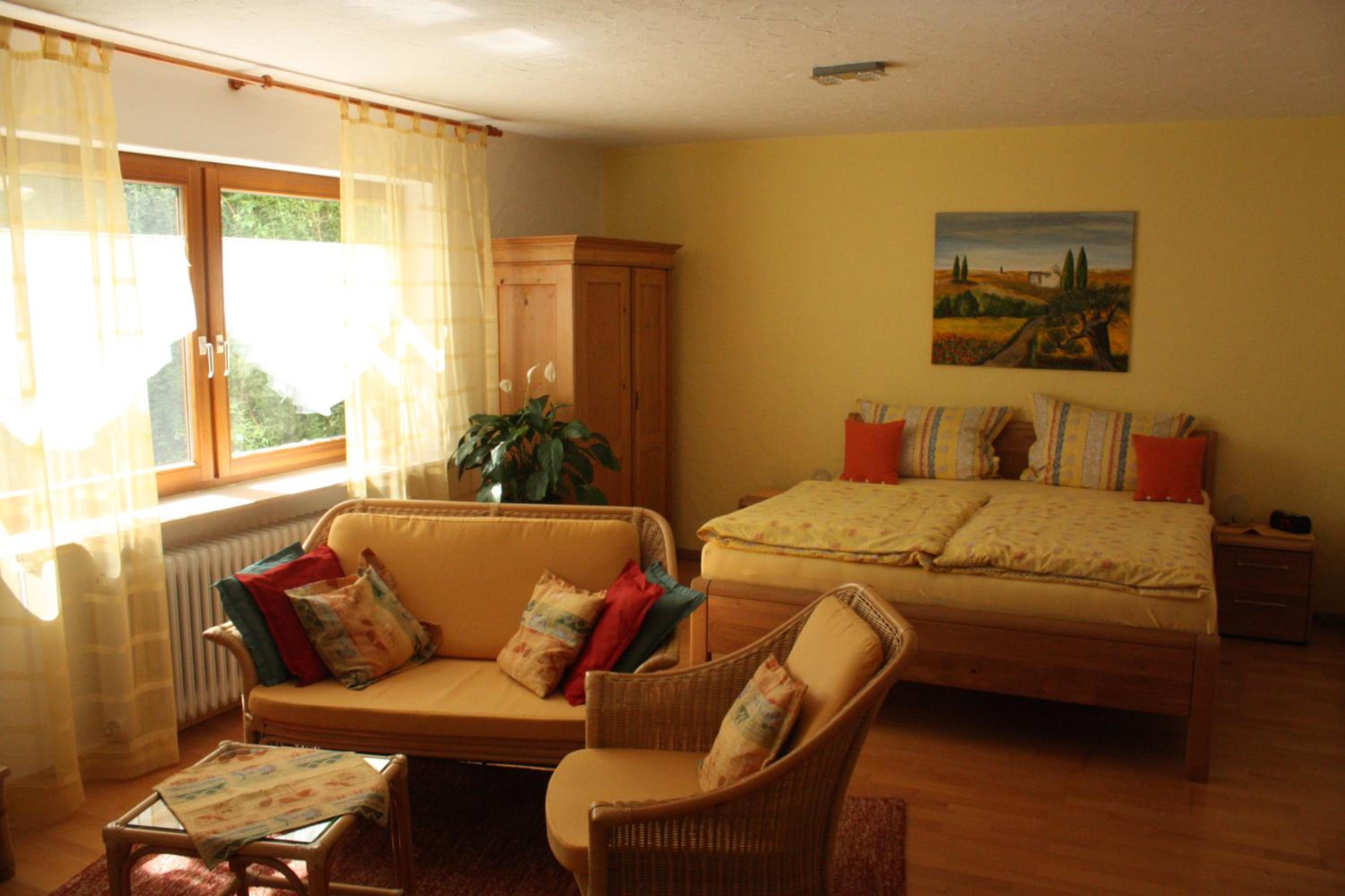 One-Bedroom Apartment with Garden View photo 2