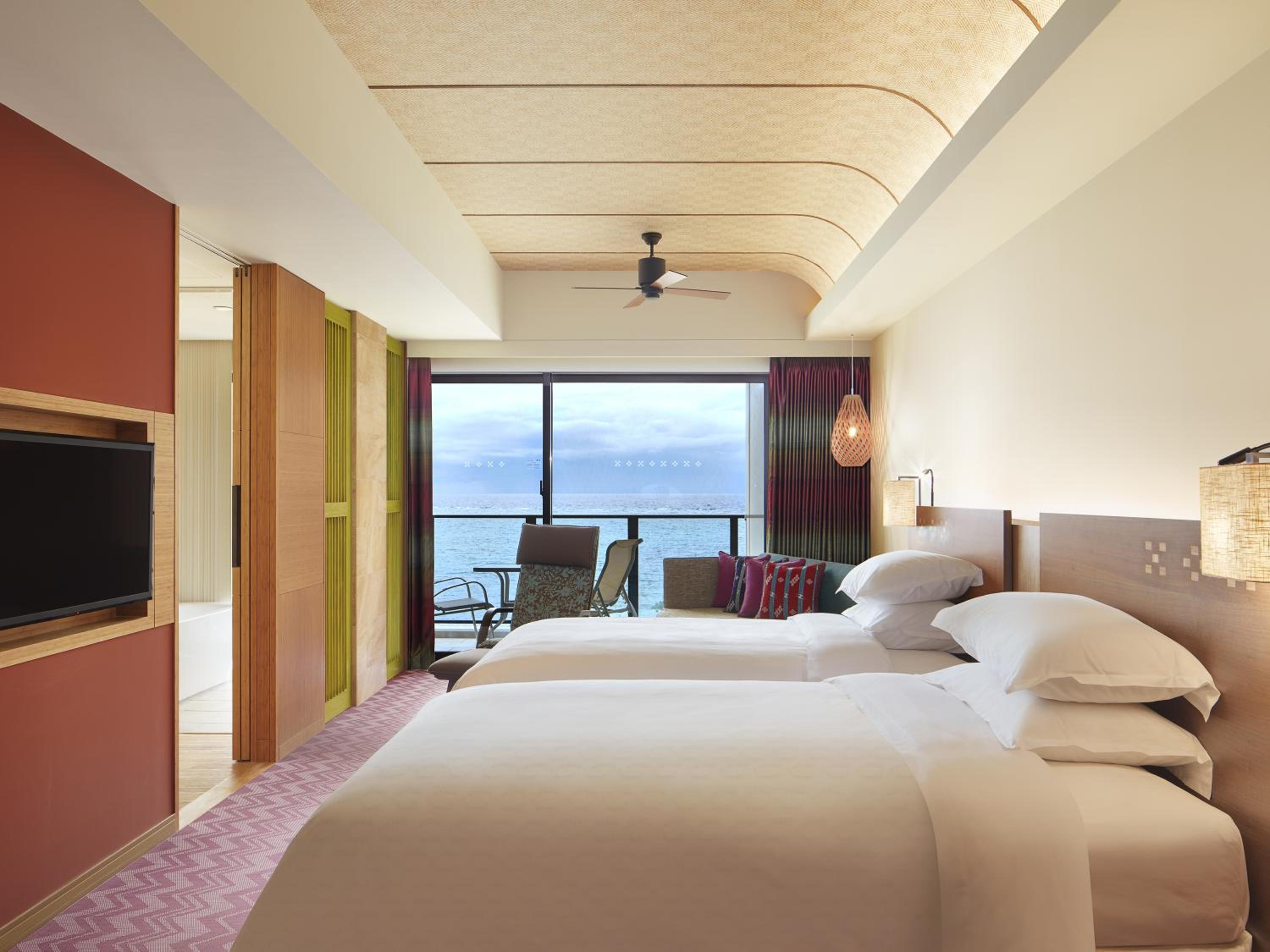 Premium Ocean Twin with Extra Beds Ocean View - South Tower Non-Smoking - Photo 2