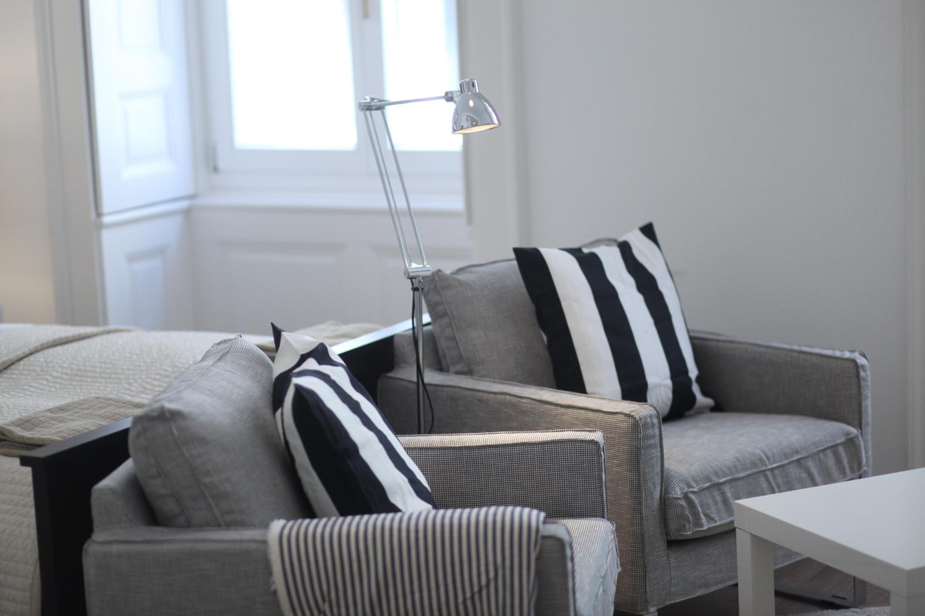 Studio Apartment - Photo 17