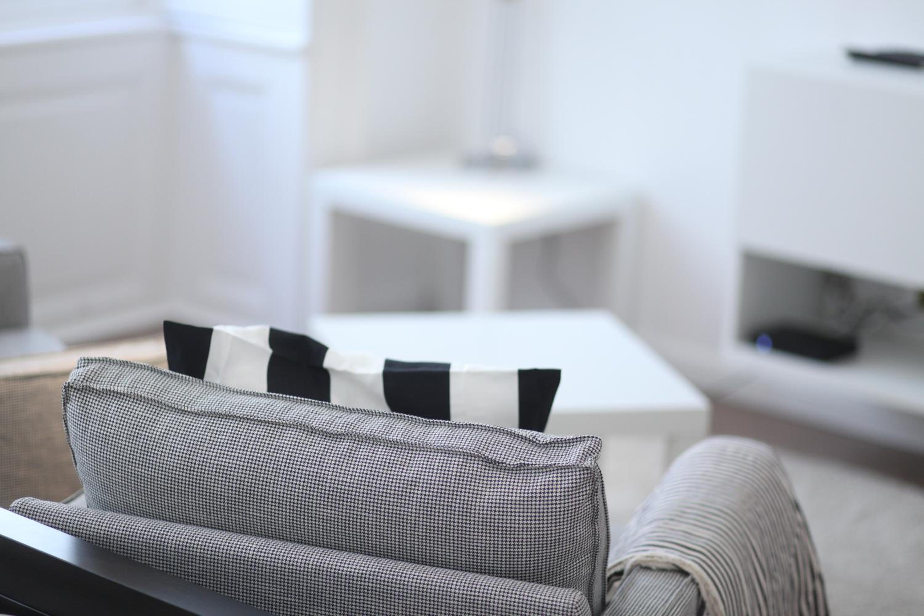 Studio Apartment - Photo 13