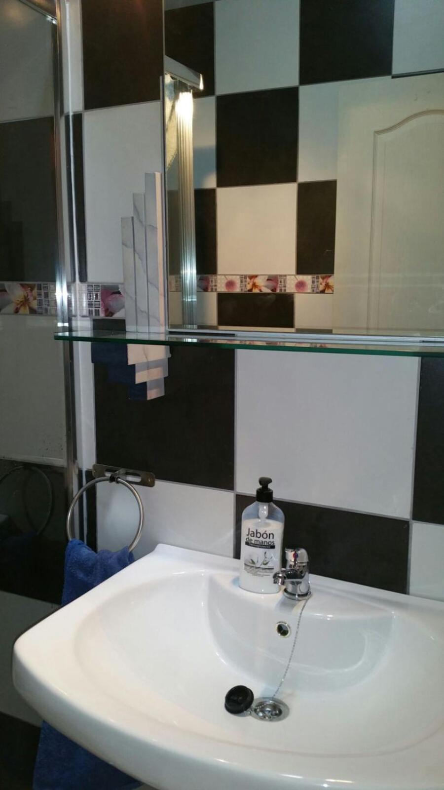 Twin Room on the Terrace with Shared Bathroom photo 2
