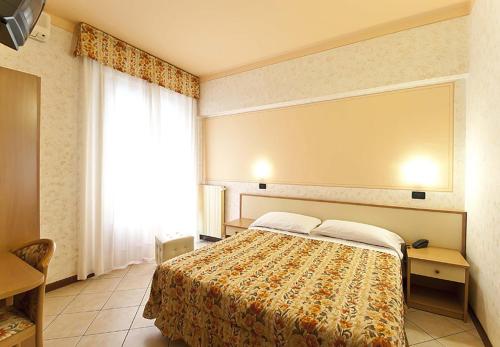 Double or Twin Room photo 1