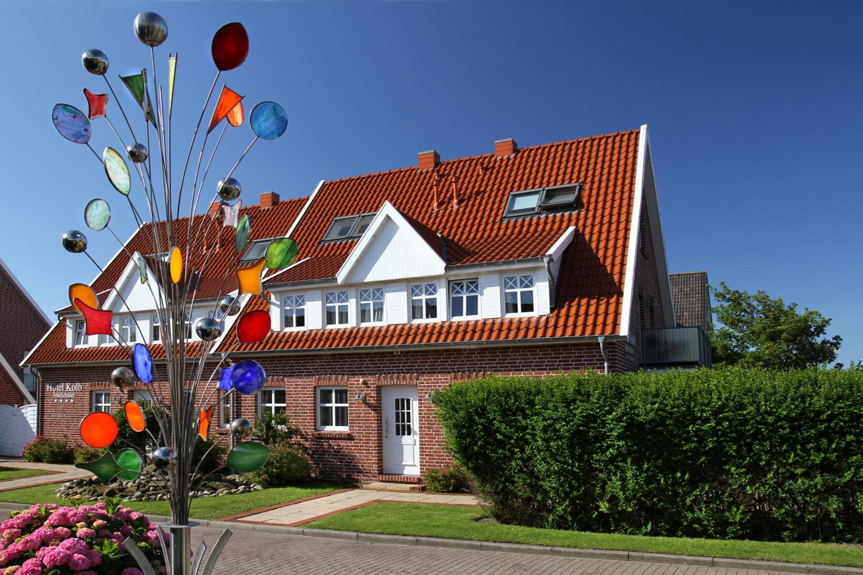 Chalet (2-6 Adults) thumbnail 6